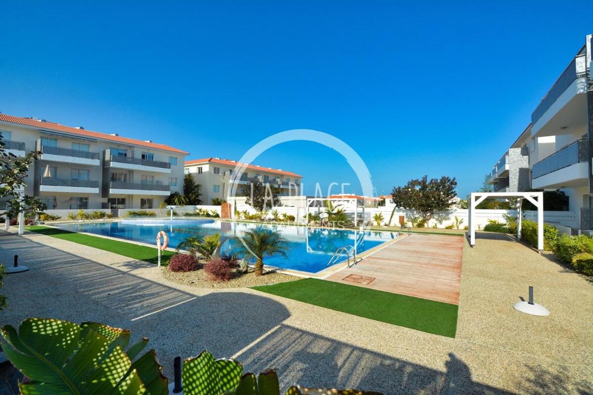 Cozy 2 Bedroom Family Apartment w/ Pool