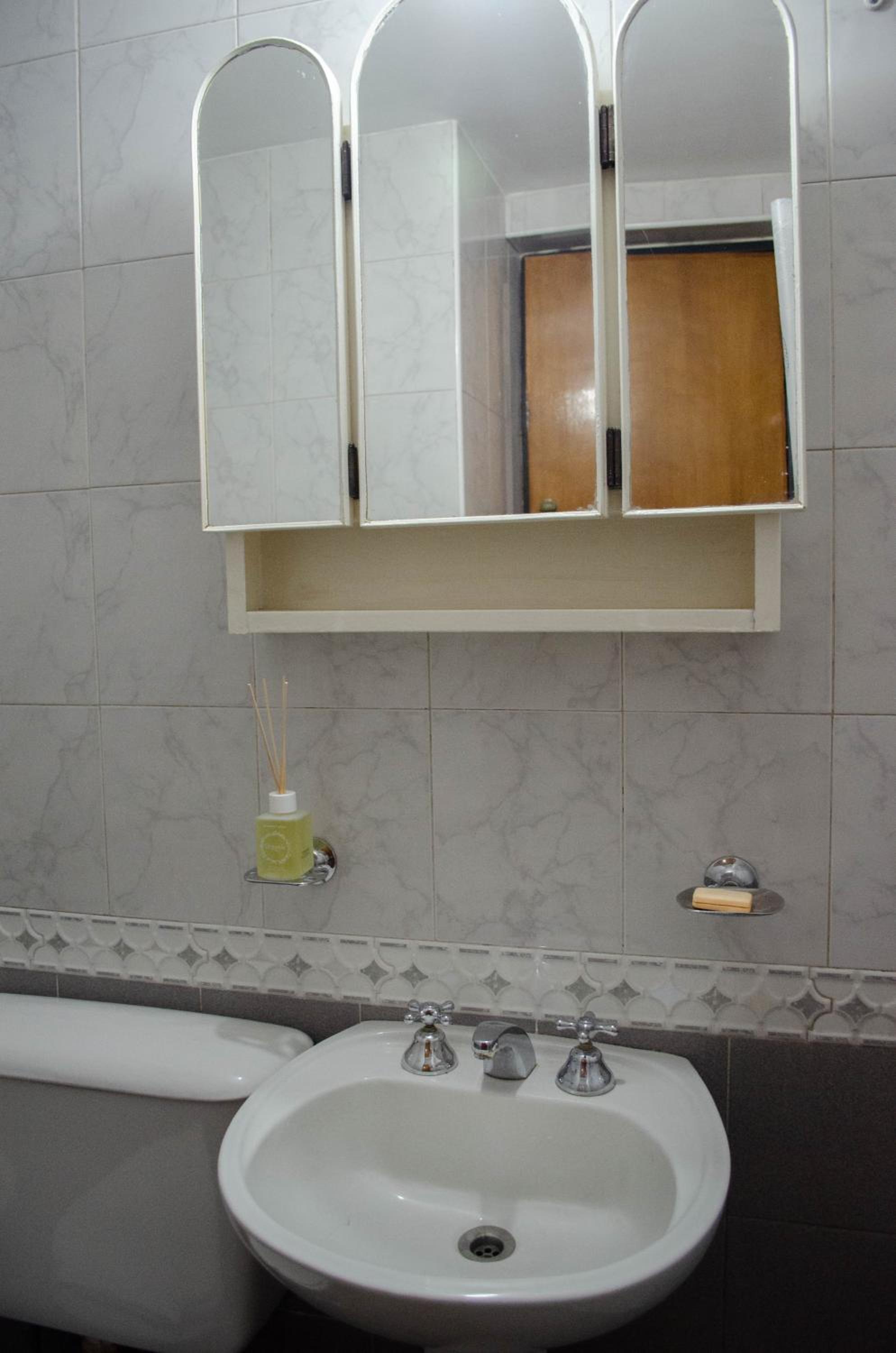 Departamento amoblado en pleno centro de Mendoza.