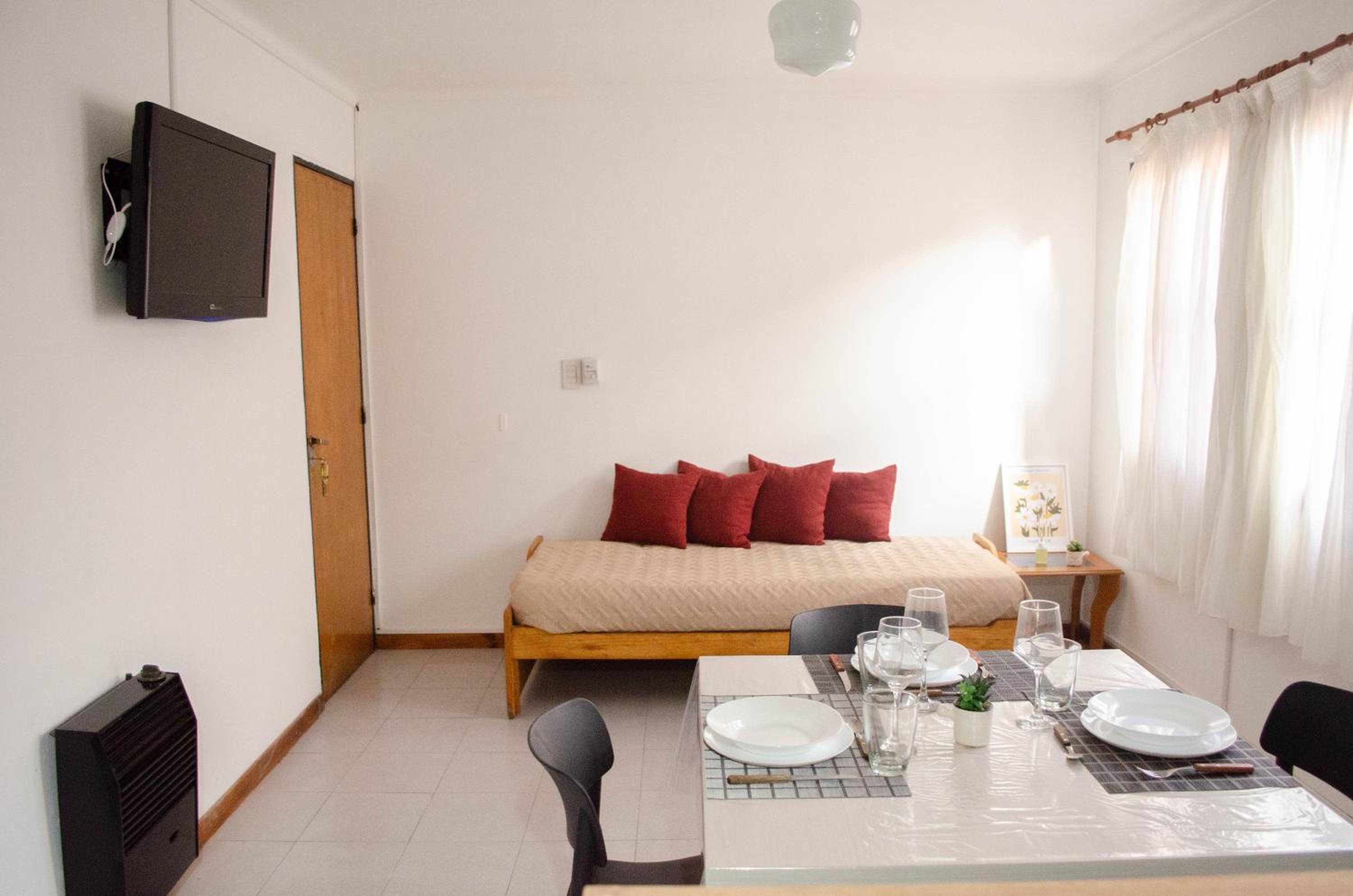 Departamento amoblado en pleno centro de Mendoza.