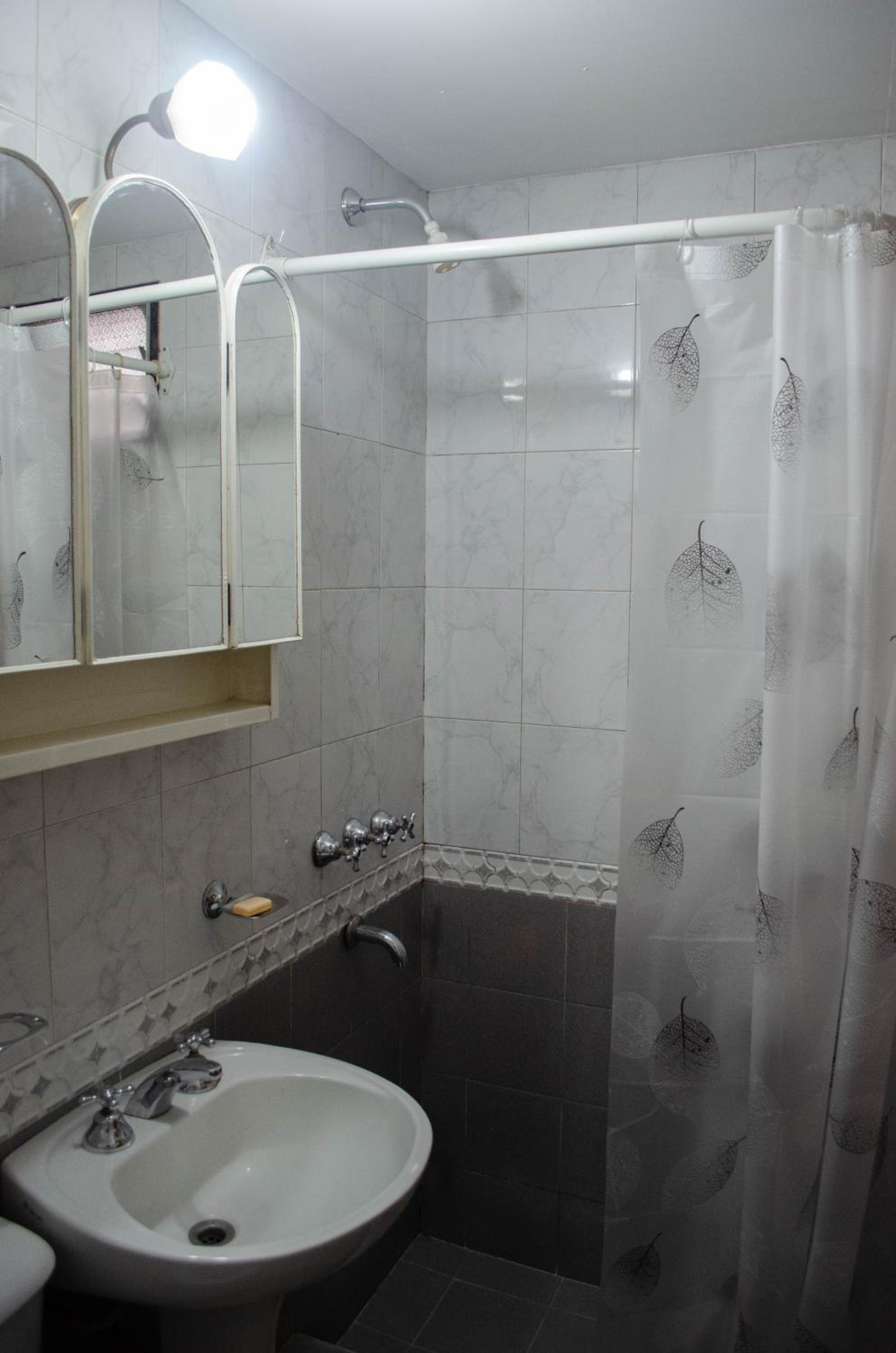 Departamento amoblado en pleno centro de Mendoza.