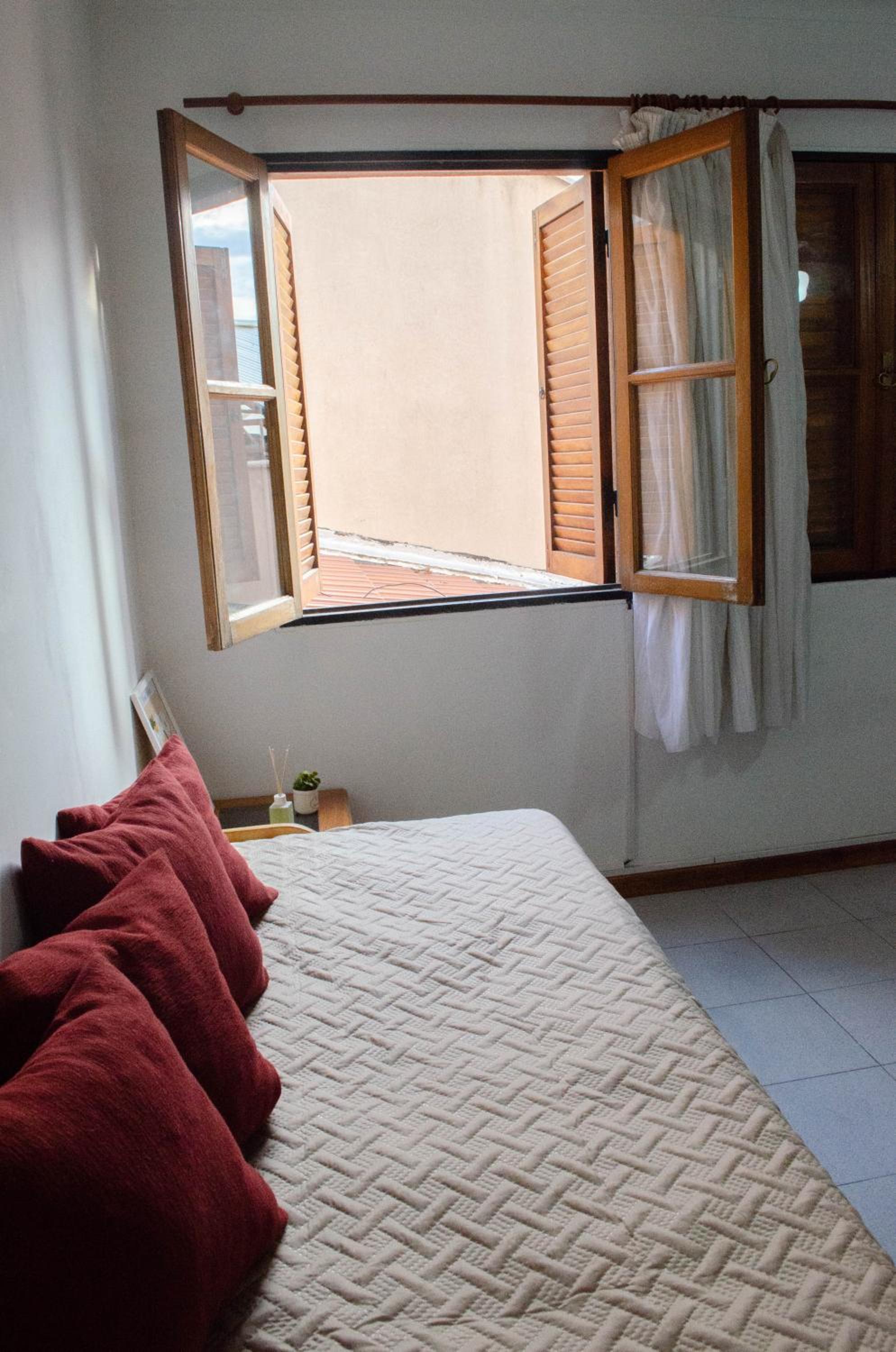 Departamento amoblado en pleno centro de Mendoza.
