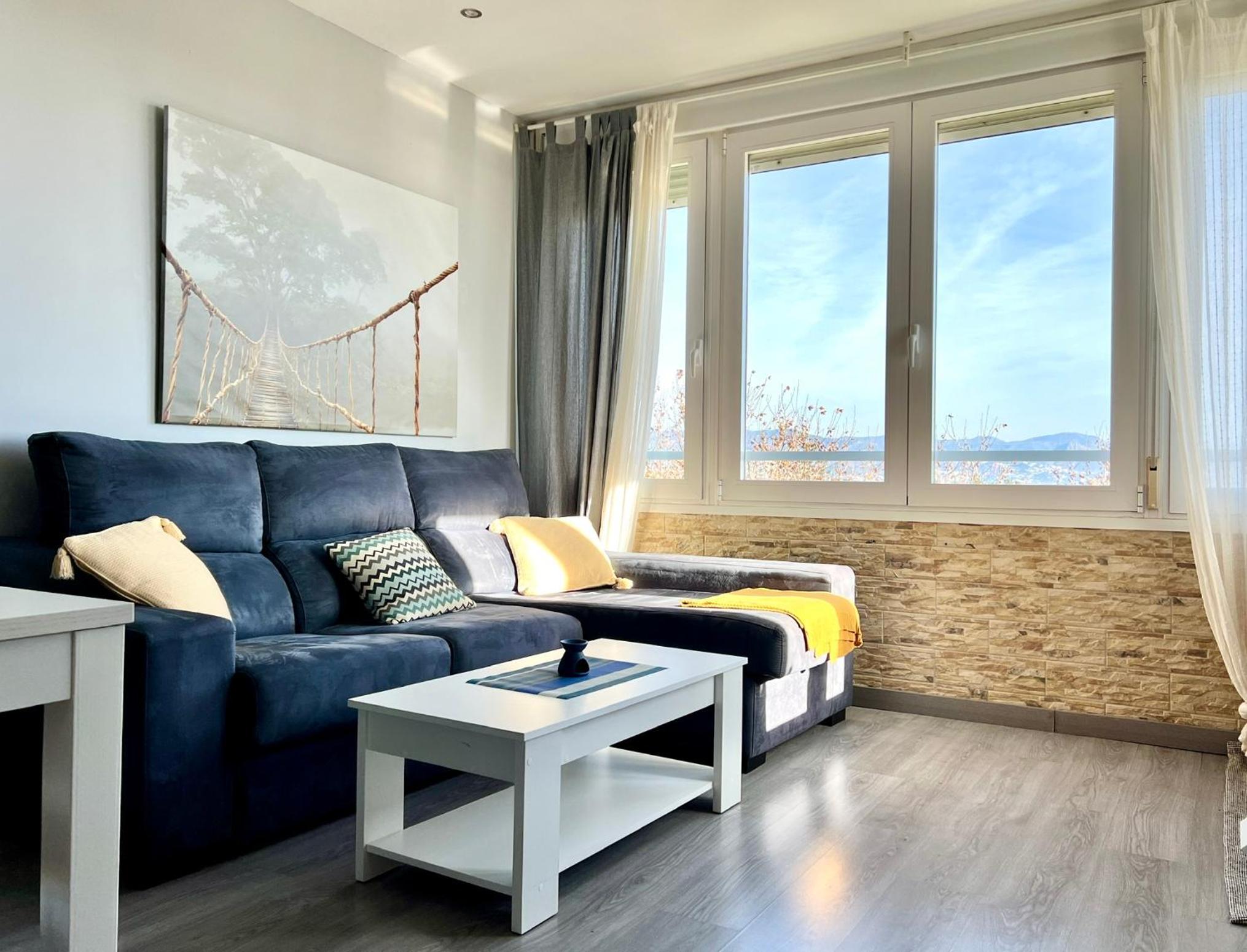 Espectacular apartamento junto al mar, con piscina en Málaga