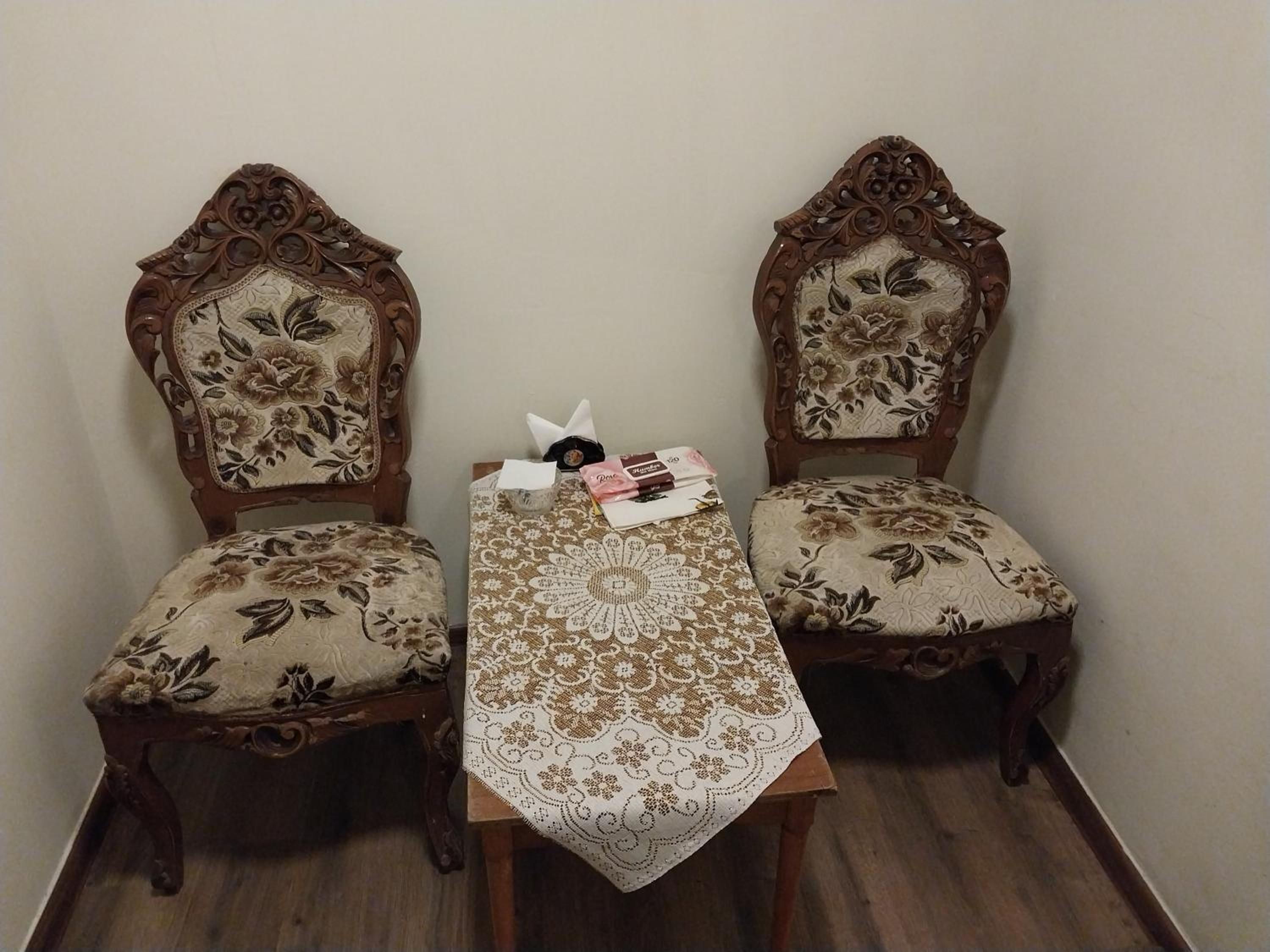 KING Hostel Center