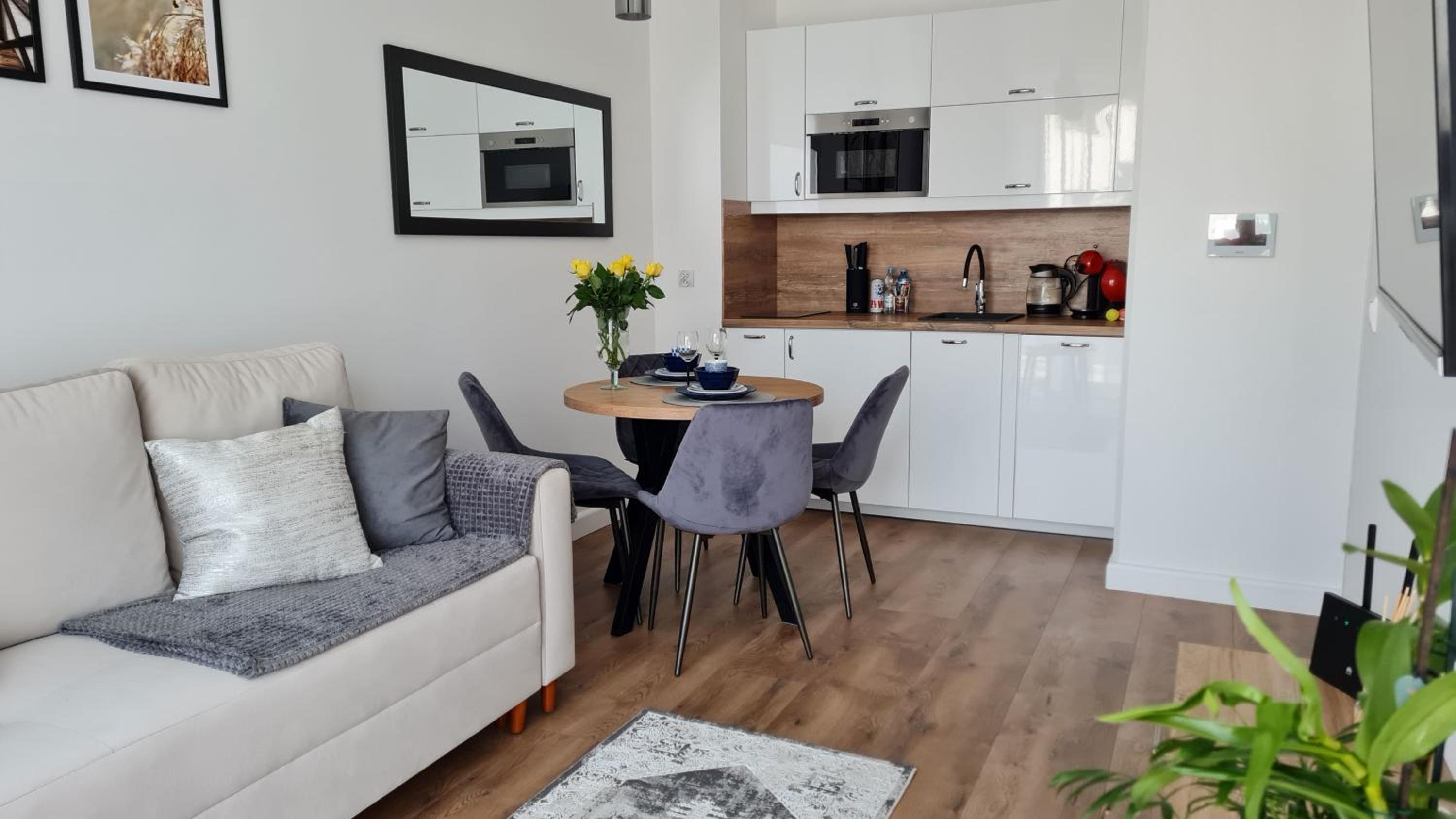 DAIRA APARTMENTs