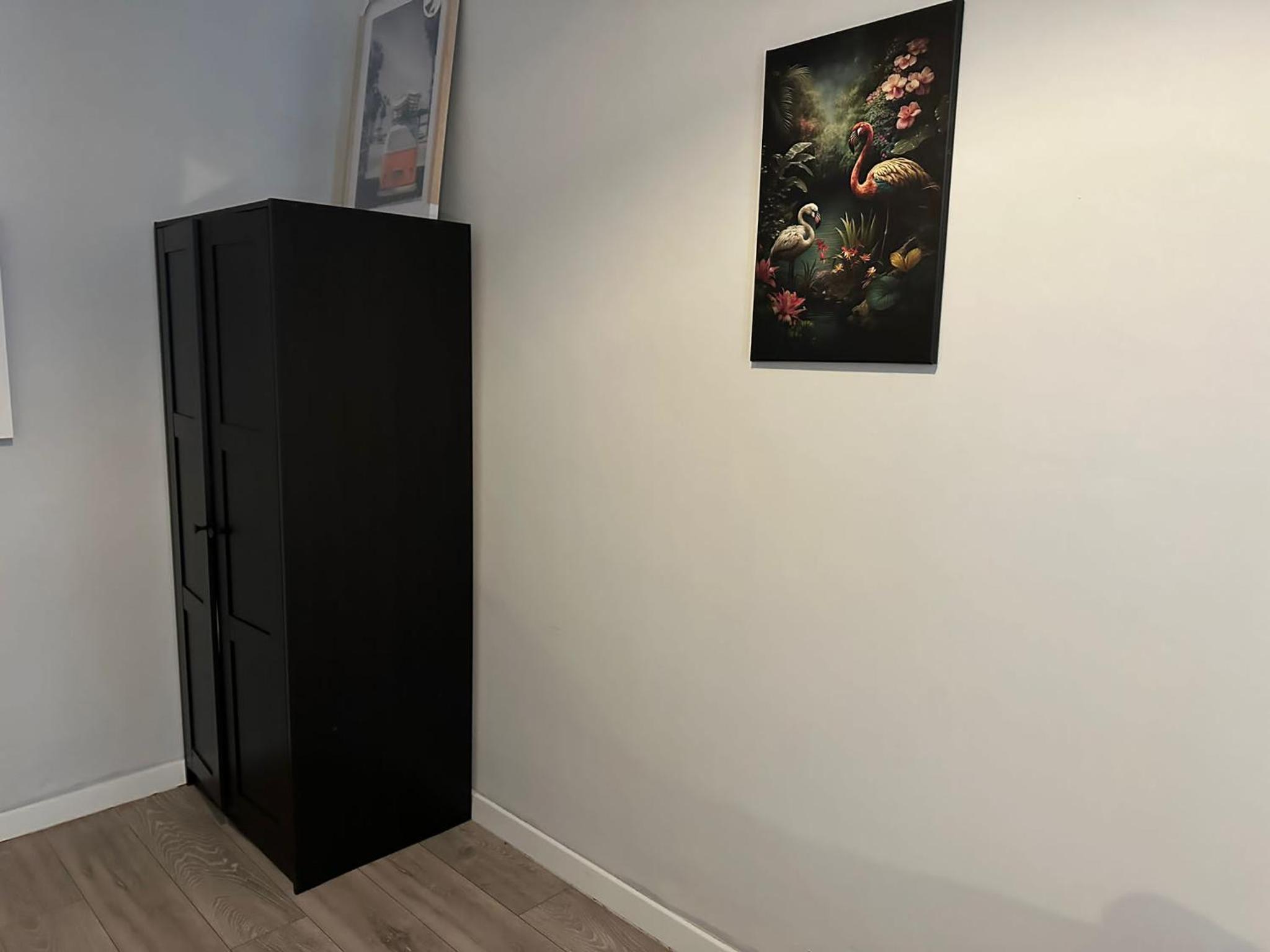 Near Westbahnhof Station Simple 2BR & 1LR Apartment
