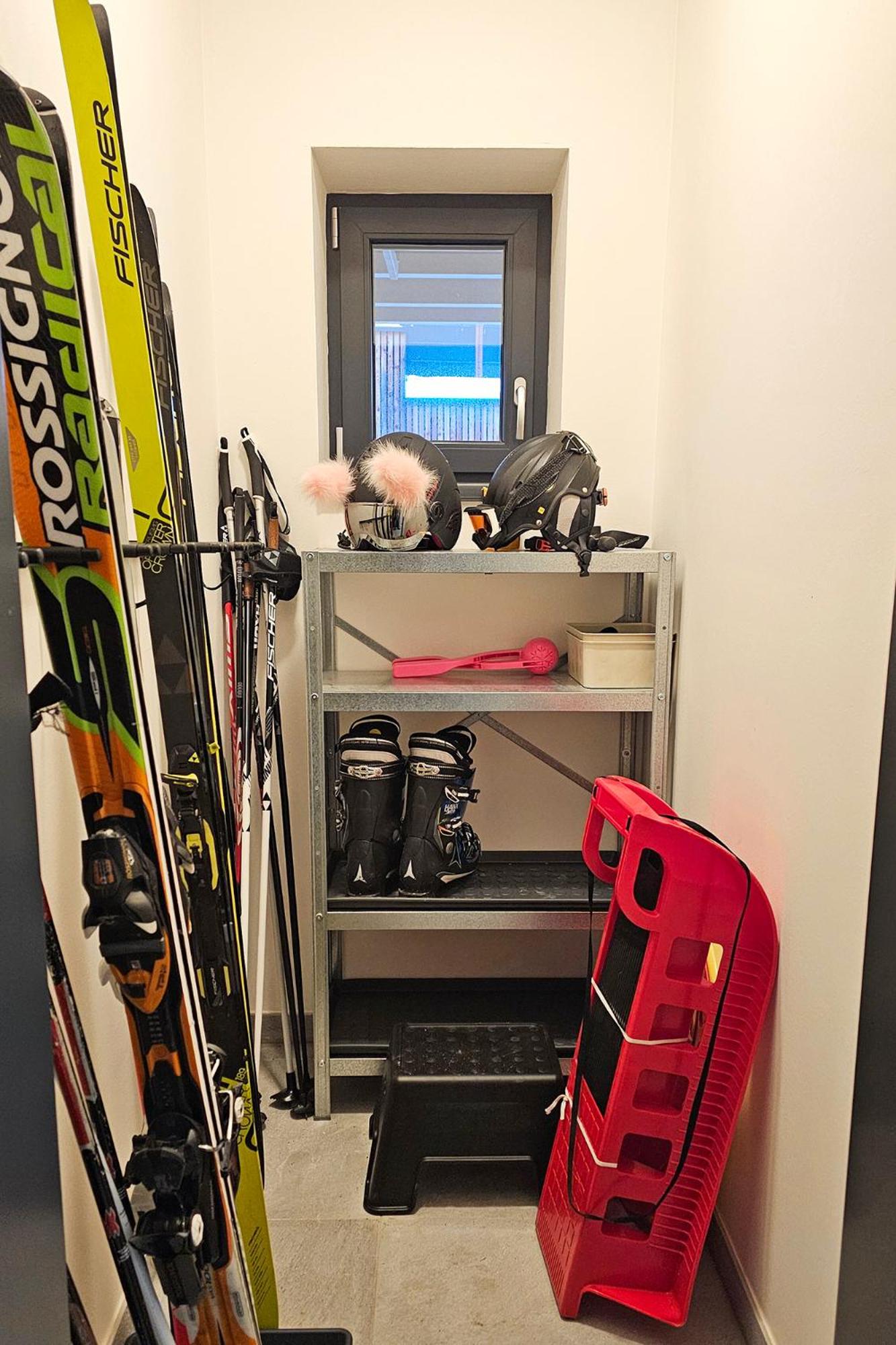 ENJOYHARRACHOV - Atraktivní slunný klimatizovaný apartmán 14 v centru se saunou, parkováním, Wifi-WLAN, SAT, herní konzolí, PC s win 10, Netflix zdarma a m