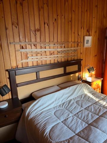 2 Cabañas y Quincho con Orilla a Lago Privado, Ensenada Camino Cascadas