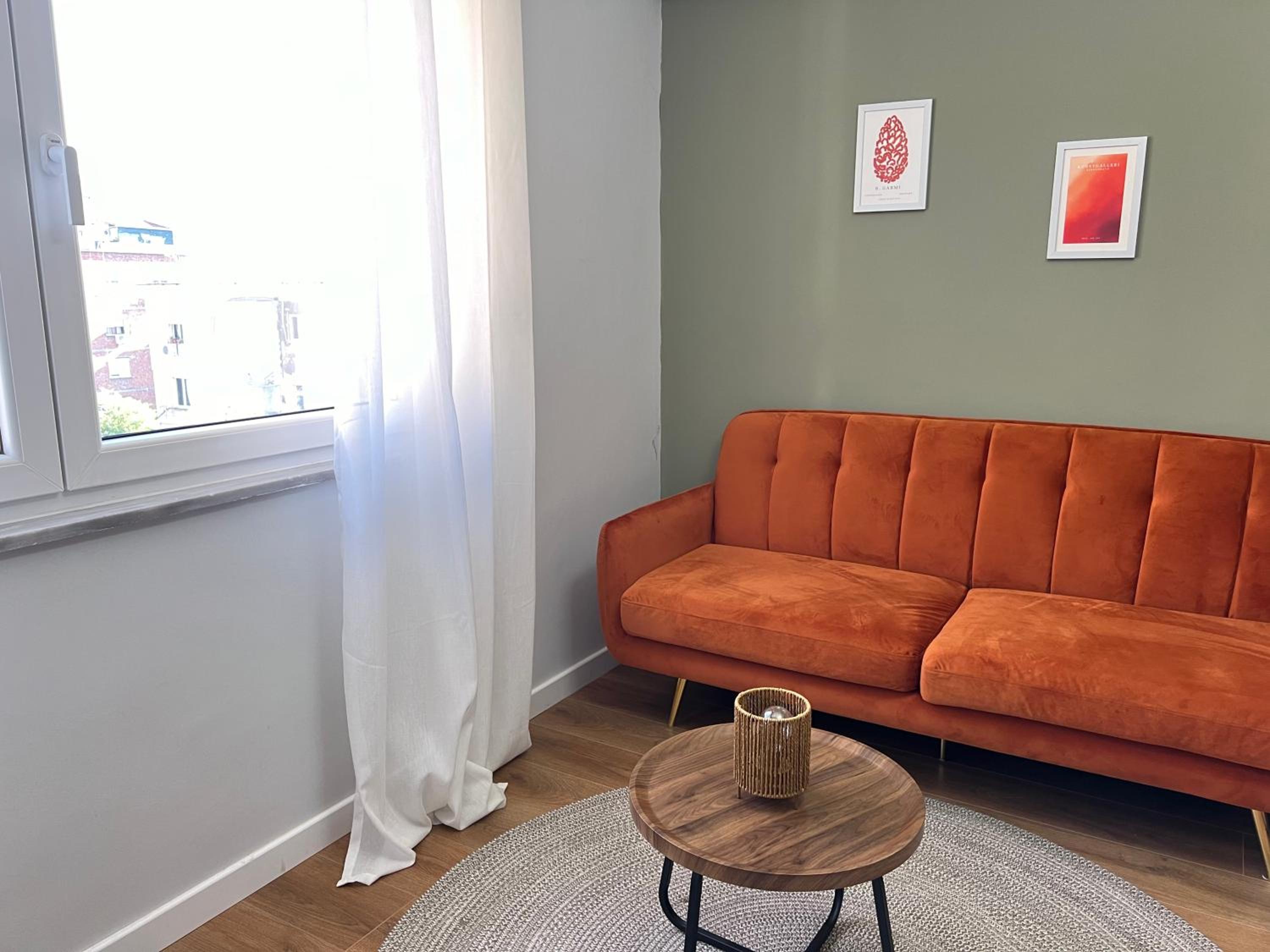 Cane Apartment Mosaic