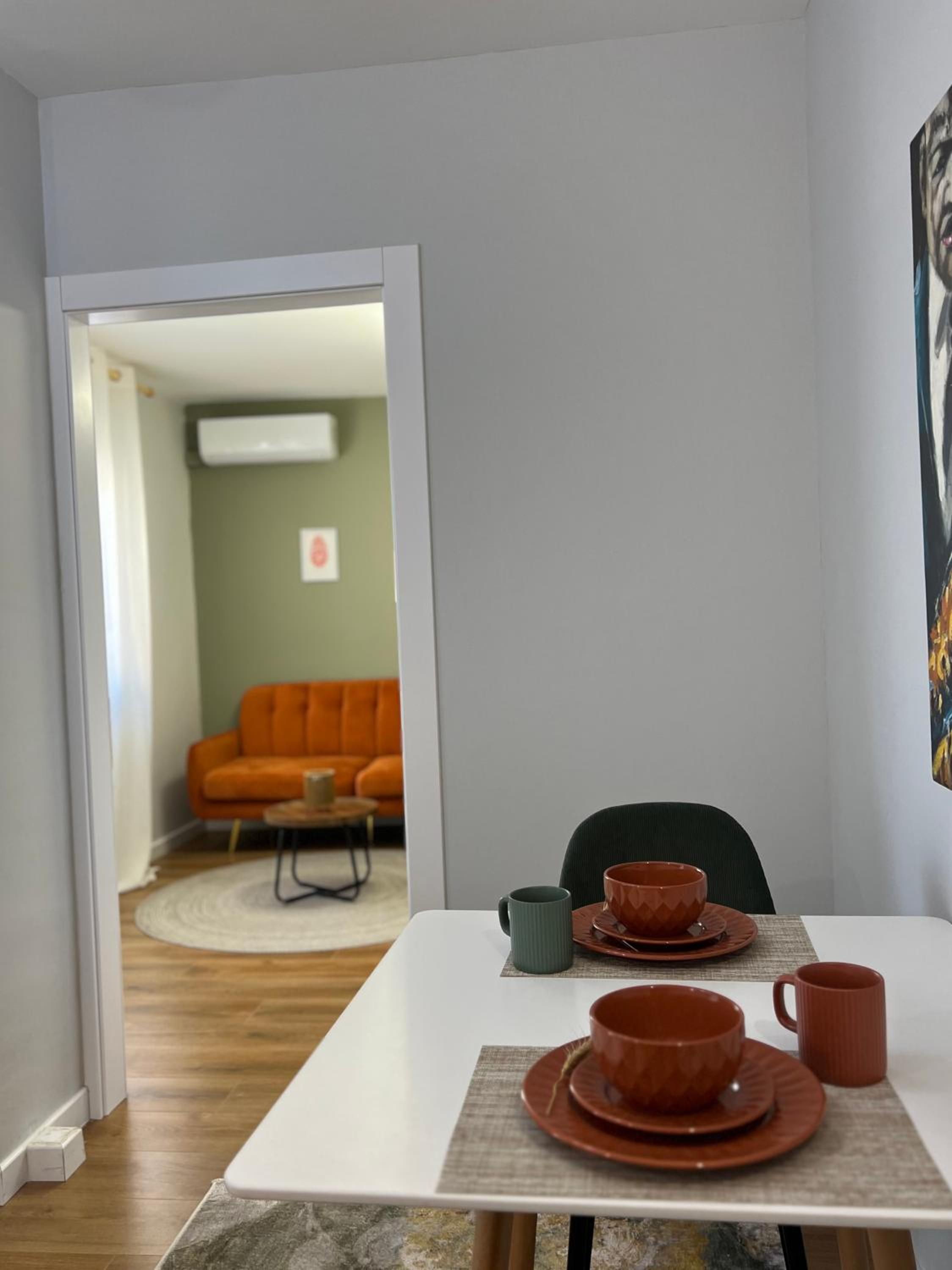 Cane Apartment Mosaic