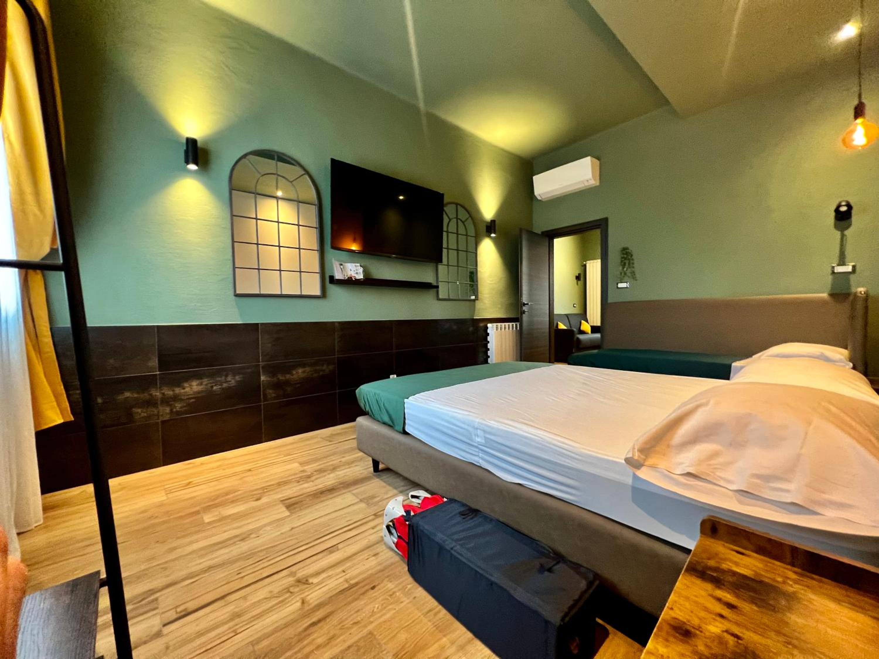 hotel room