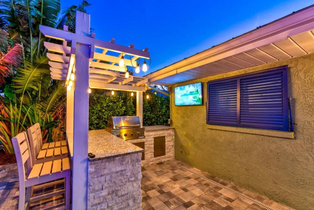 Dockside Dreams w/ Pool and Spa view 4