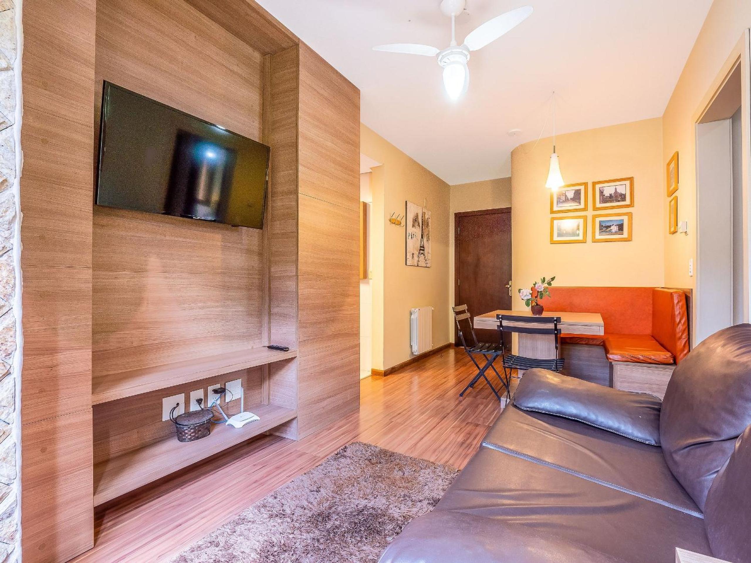 Rosenfeld 102 - Apto Gramado, próximo lago Negro