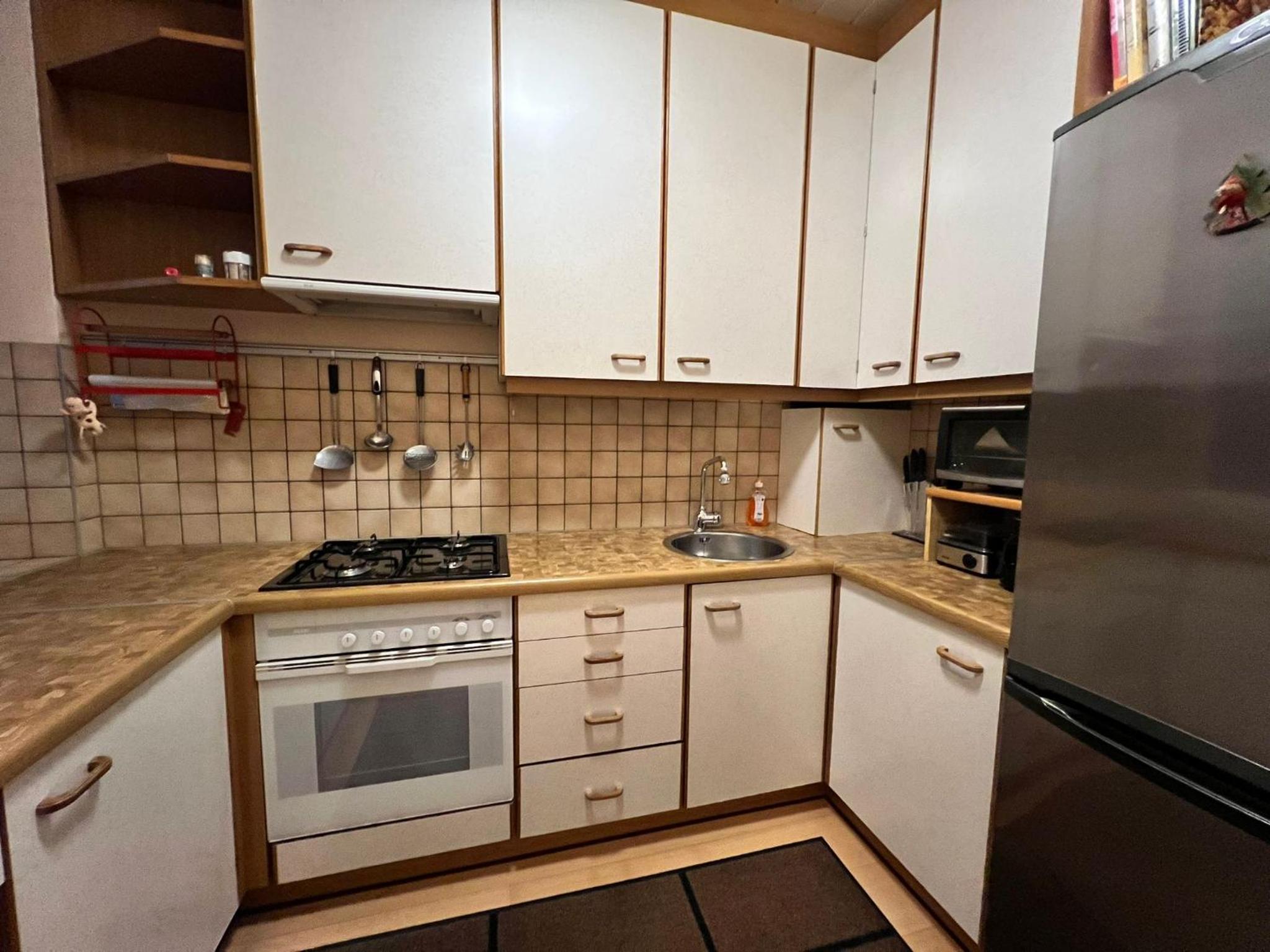 Vienna's Finest Spacious 2BR & 1LR Apartment