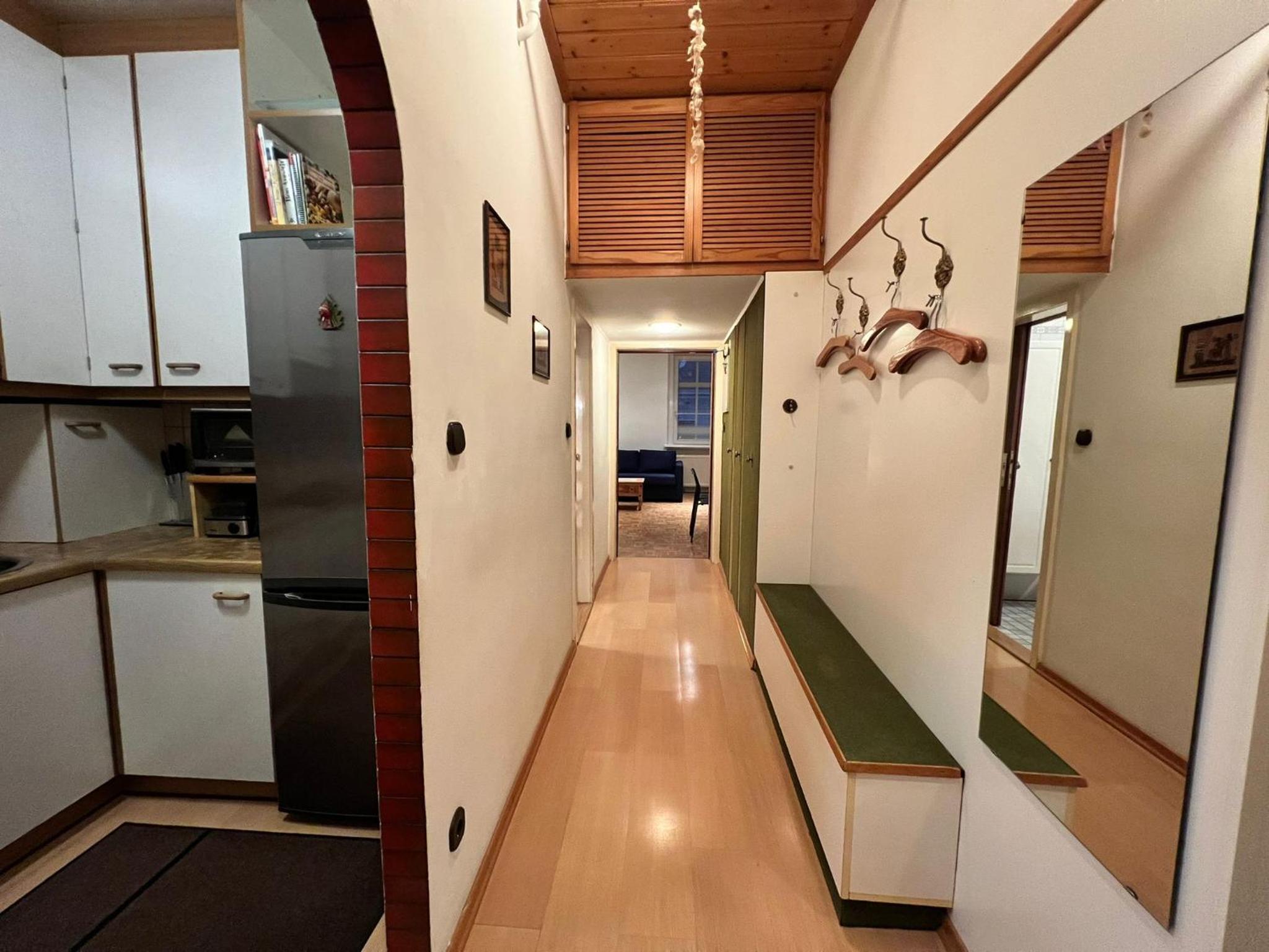 Vienna's Finest Spacious 2BR & 1LR Apartment