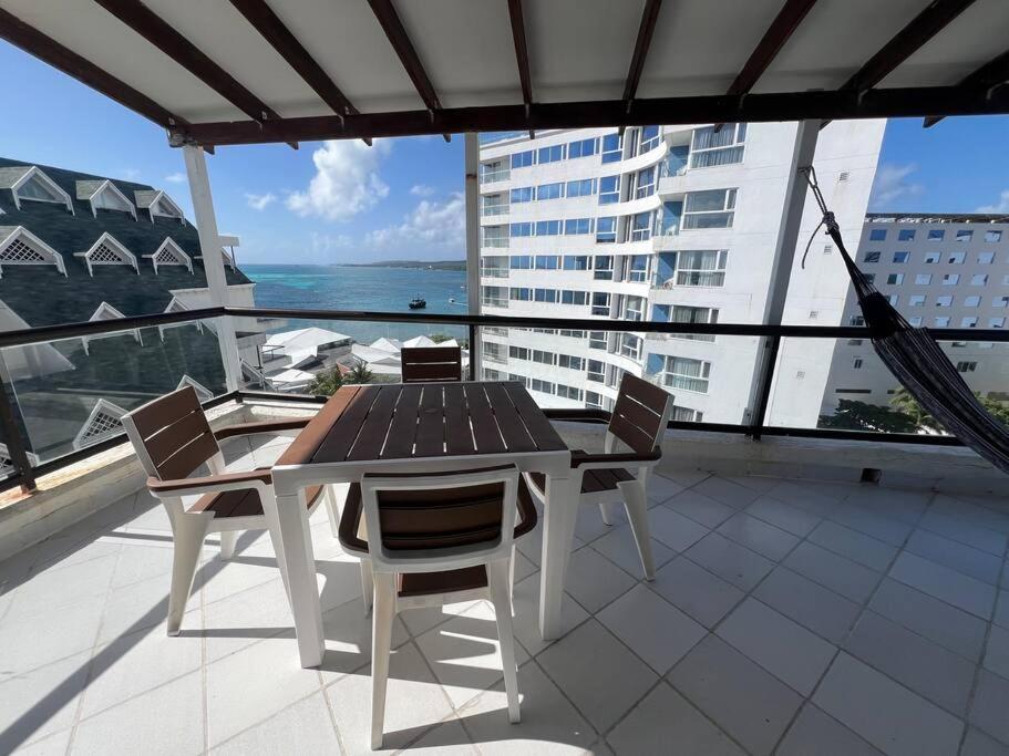 Apartamentos Bay Point By Caribe Relax