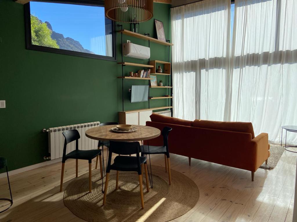 Casa Huilco- Panoramic Lake and Mountain Views