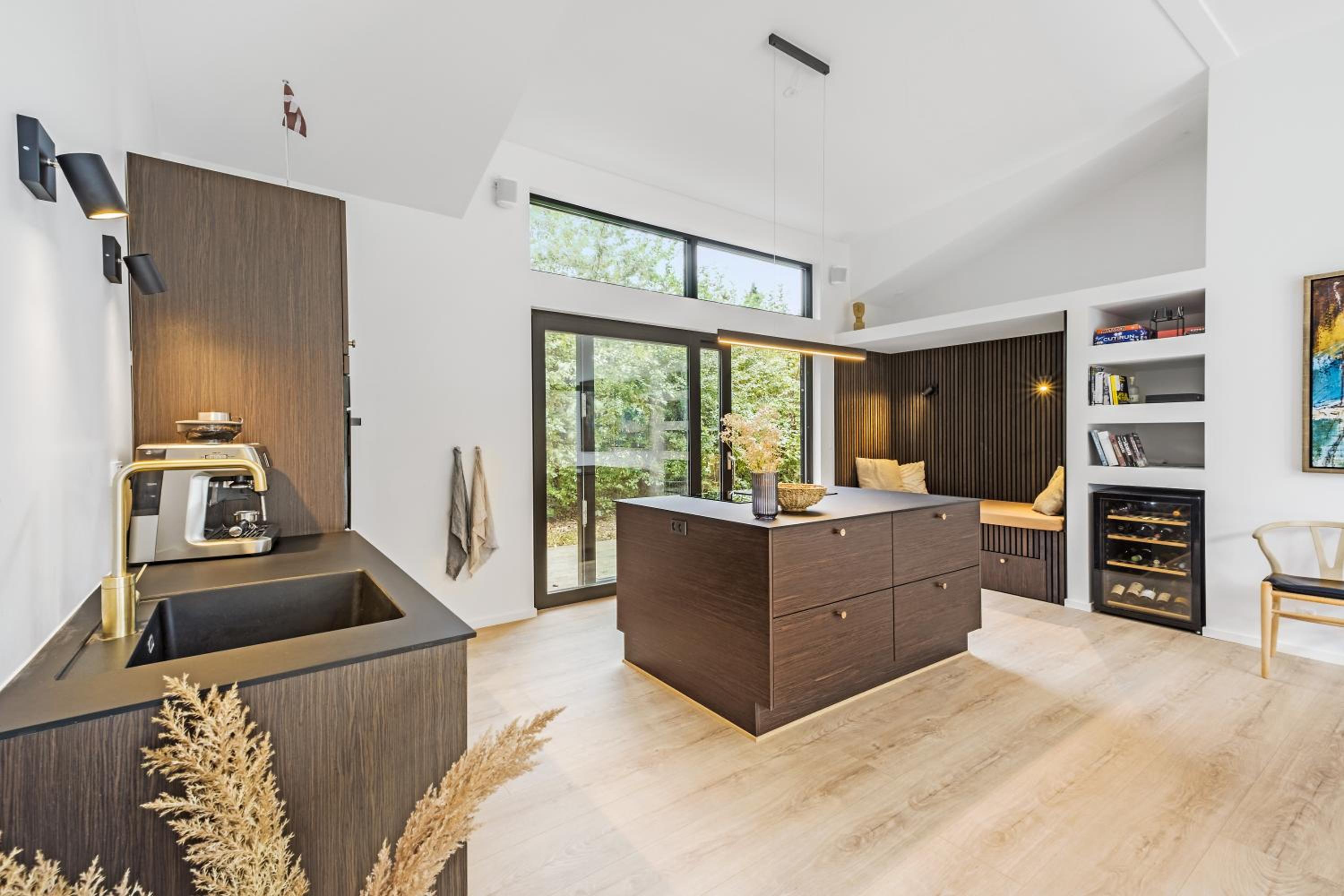 New retreat! Tucked away in peaceful surroundings