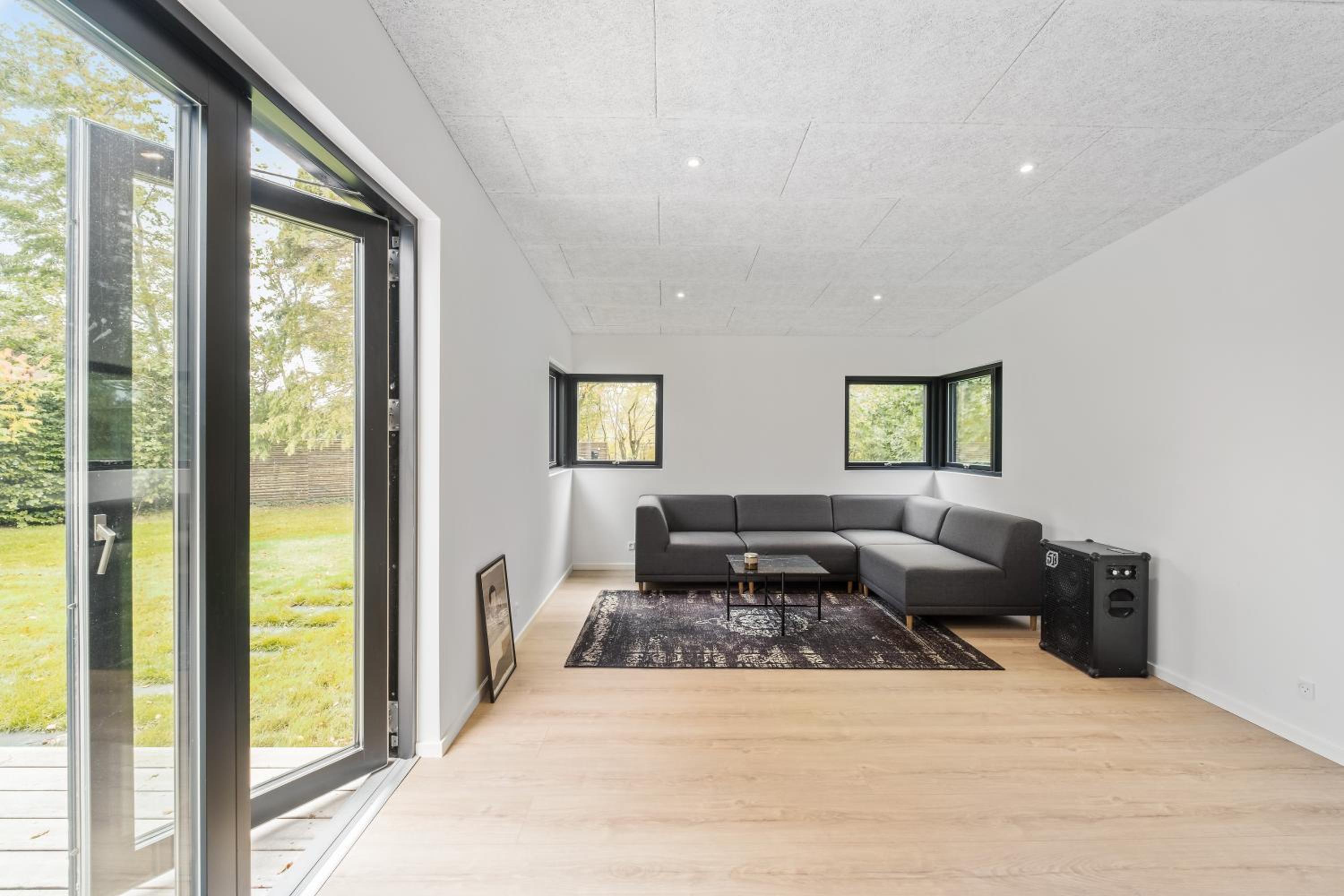 New retreat! Tucked away in peaceful surroundings