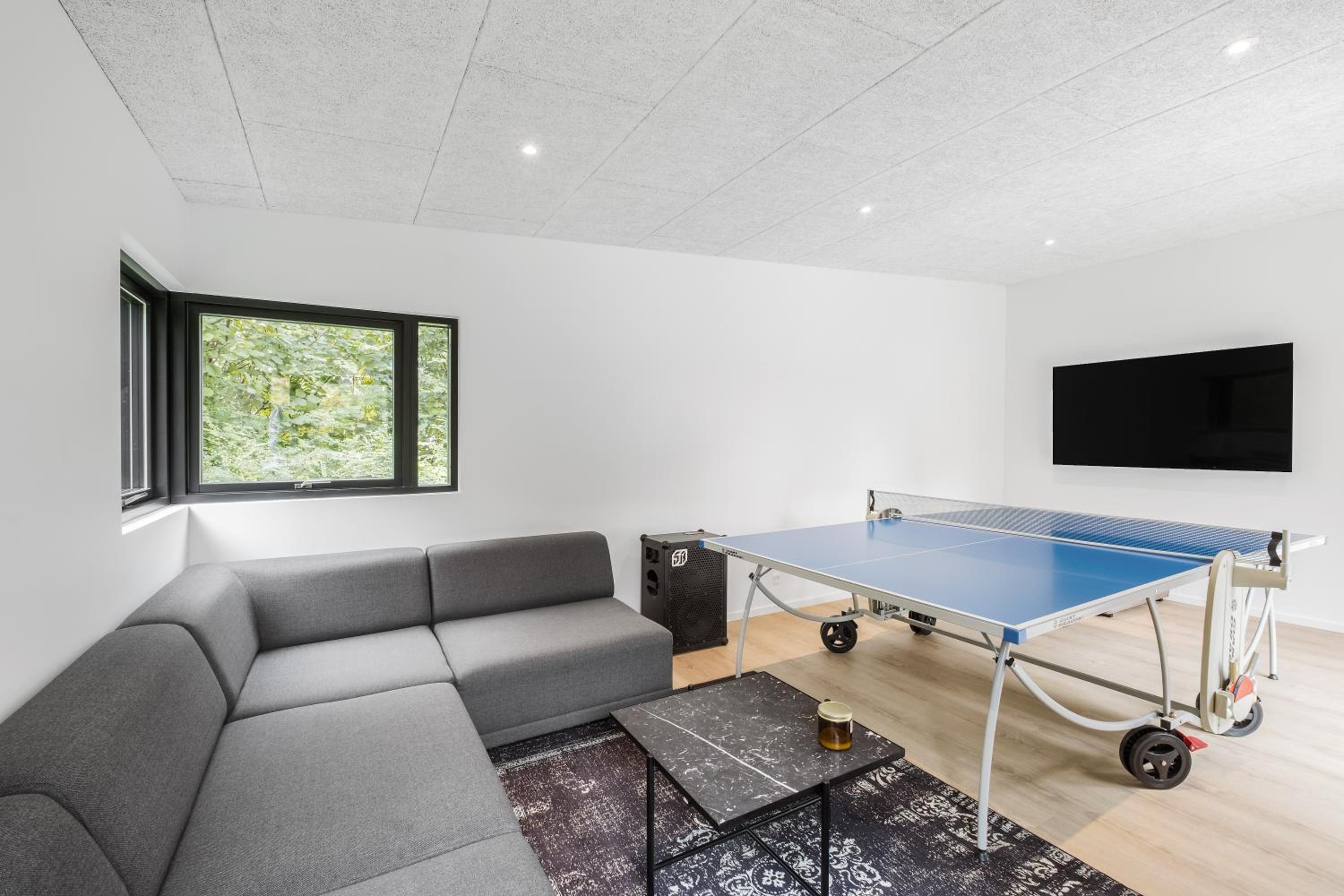 New retreat! Tucked away in peaceful surroundings