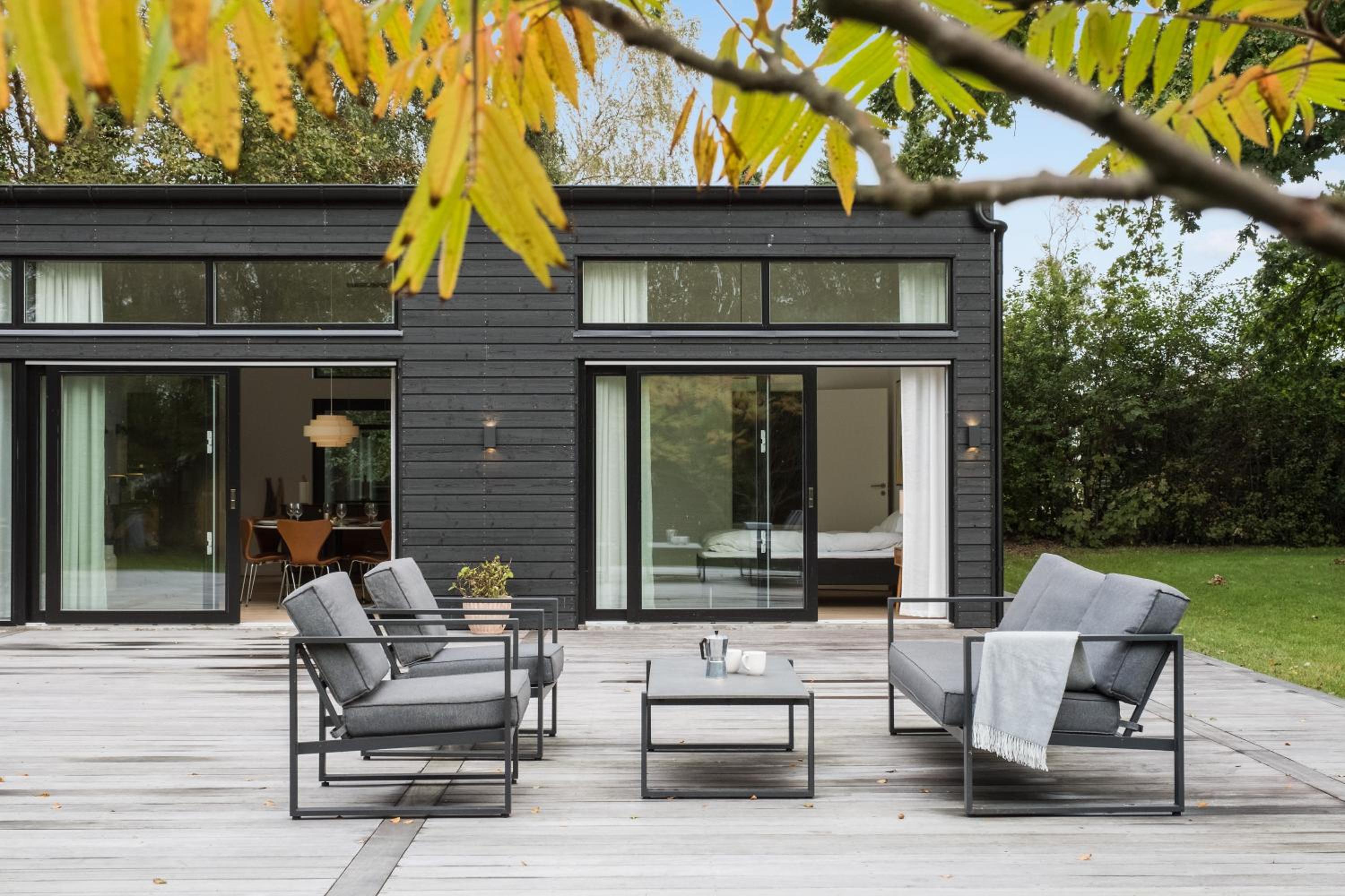 New retreat! Tucked away in peaceful surroundings