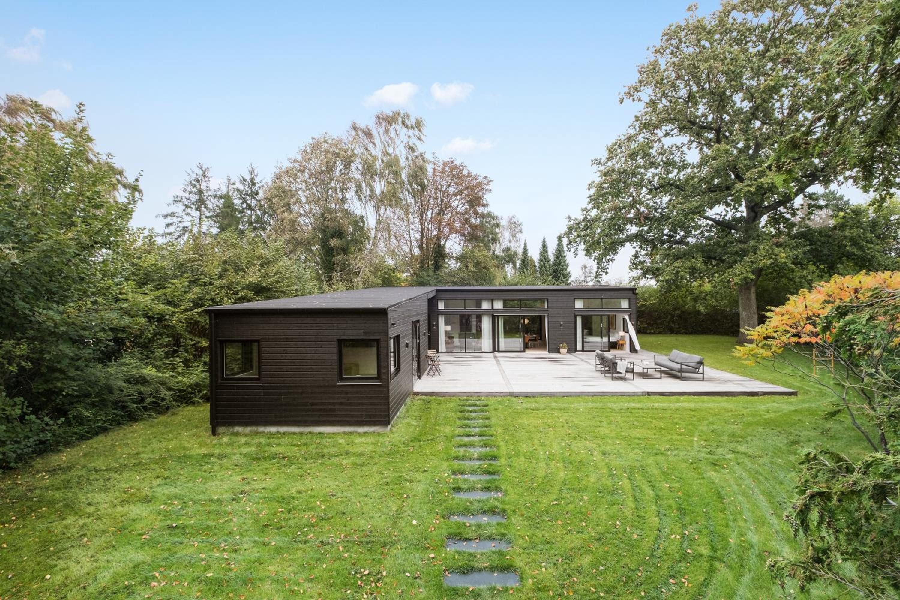 New retreat! Tucked away in peaceful surroundings