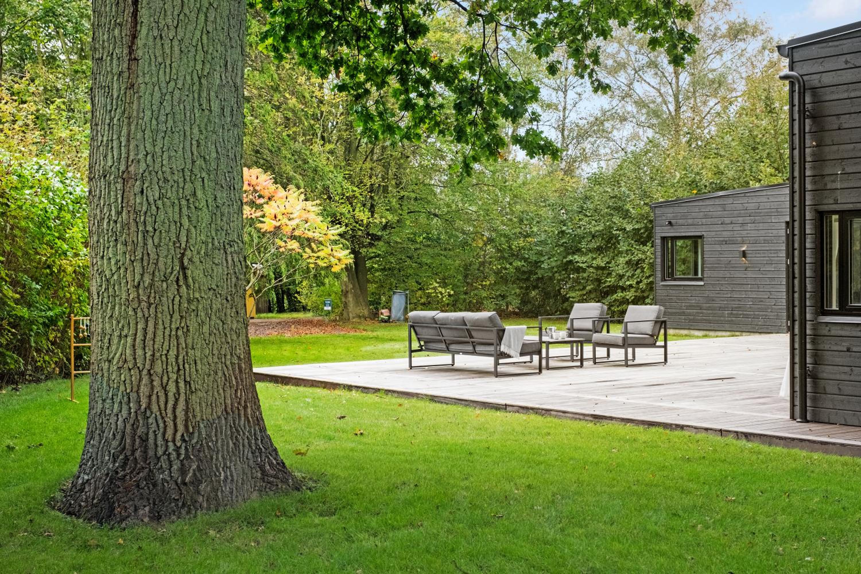 New retreat! Tucked away in peaceful surroundings