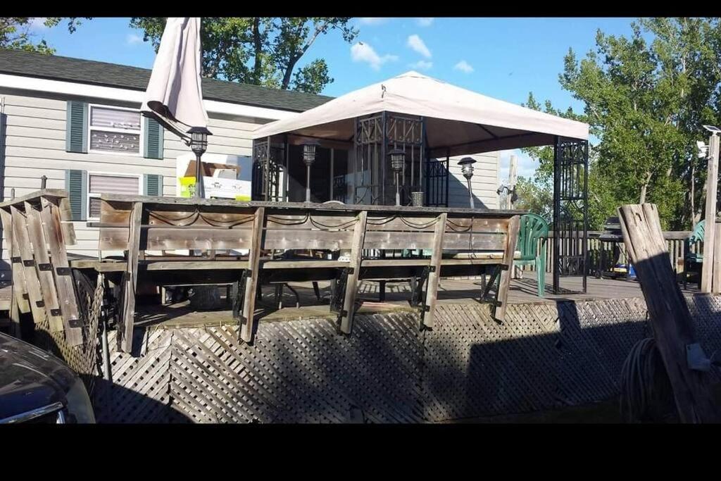 Westlake Dunes View Beach-FREE Pontoon Boat Rental