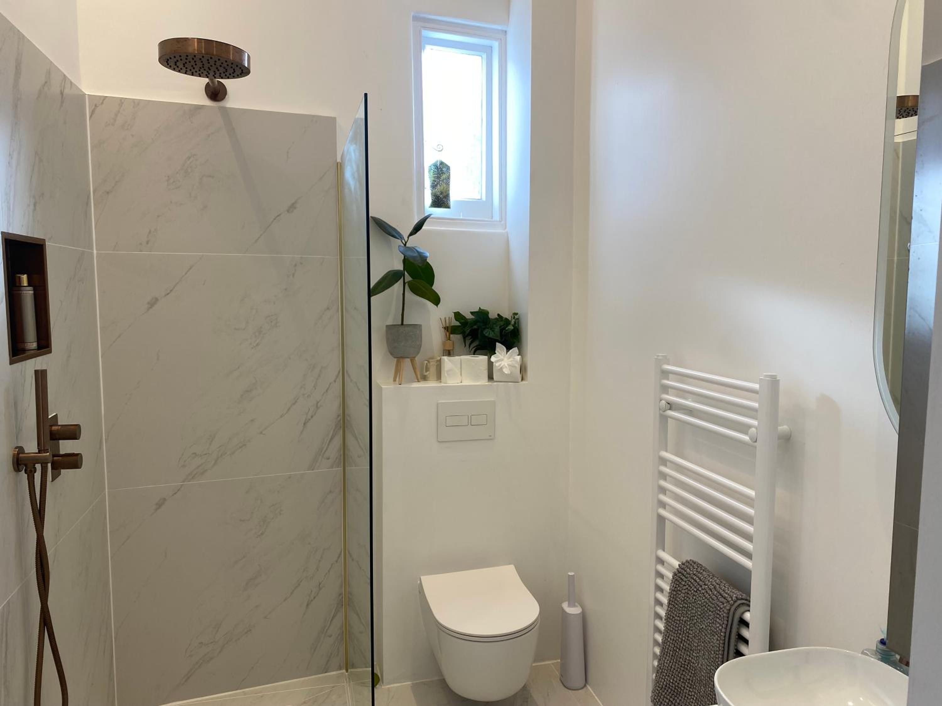 Interior Designed Flat near Kew Botanical Gardens