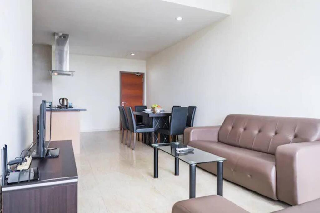 2BR 2 Bath Homestay near The Exchange TRX 4~5 pax