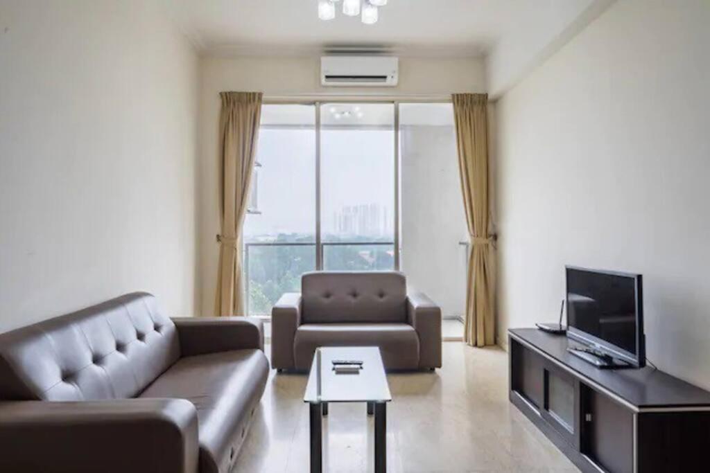 2BR 2 Bath Homestay near The Exchange TRX 4~5 pax