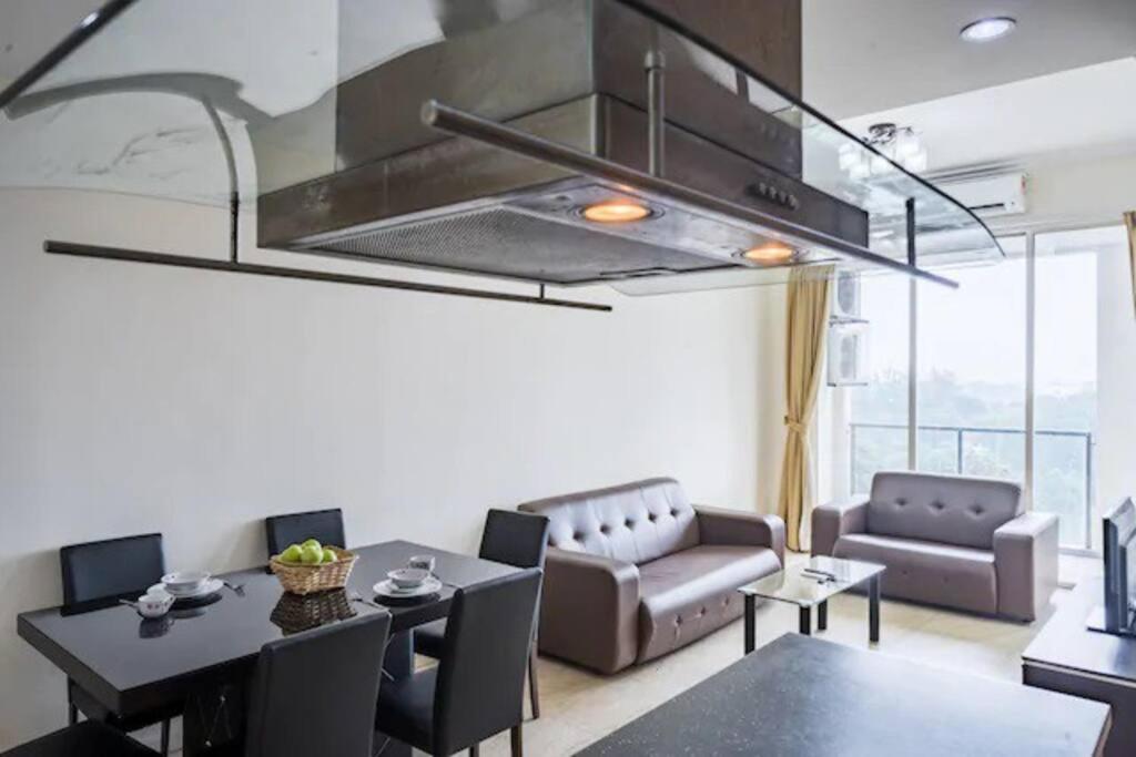 2BR 2 Bath Homestay near The Exchange TRX 4~5 pax
