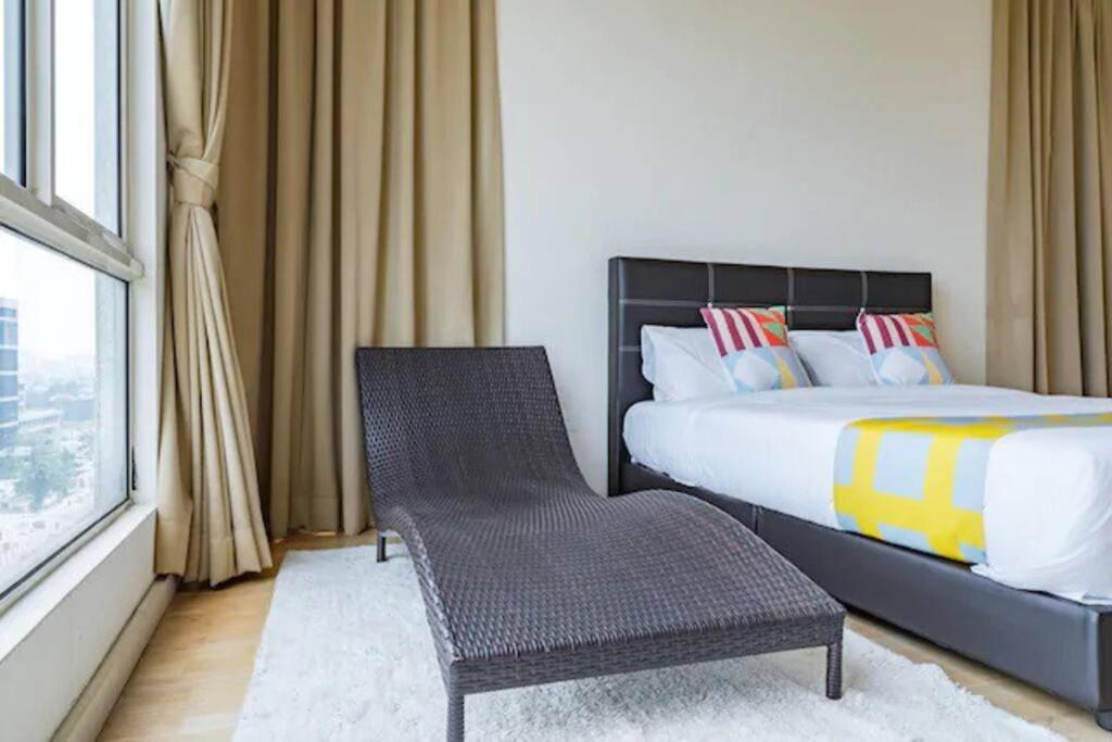 2BR 2 Bath Homestay near The Exchange TRX 4~5 pax