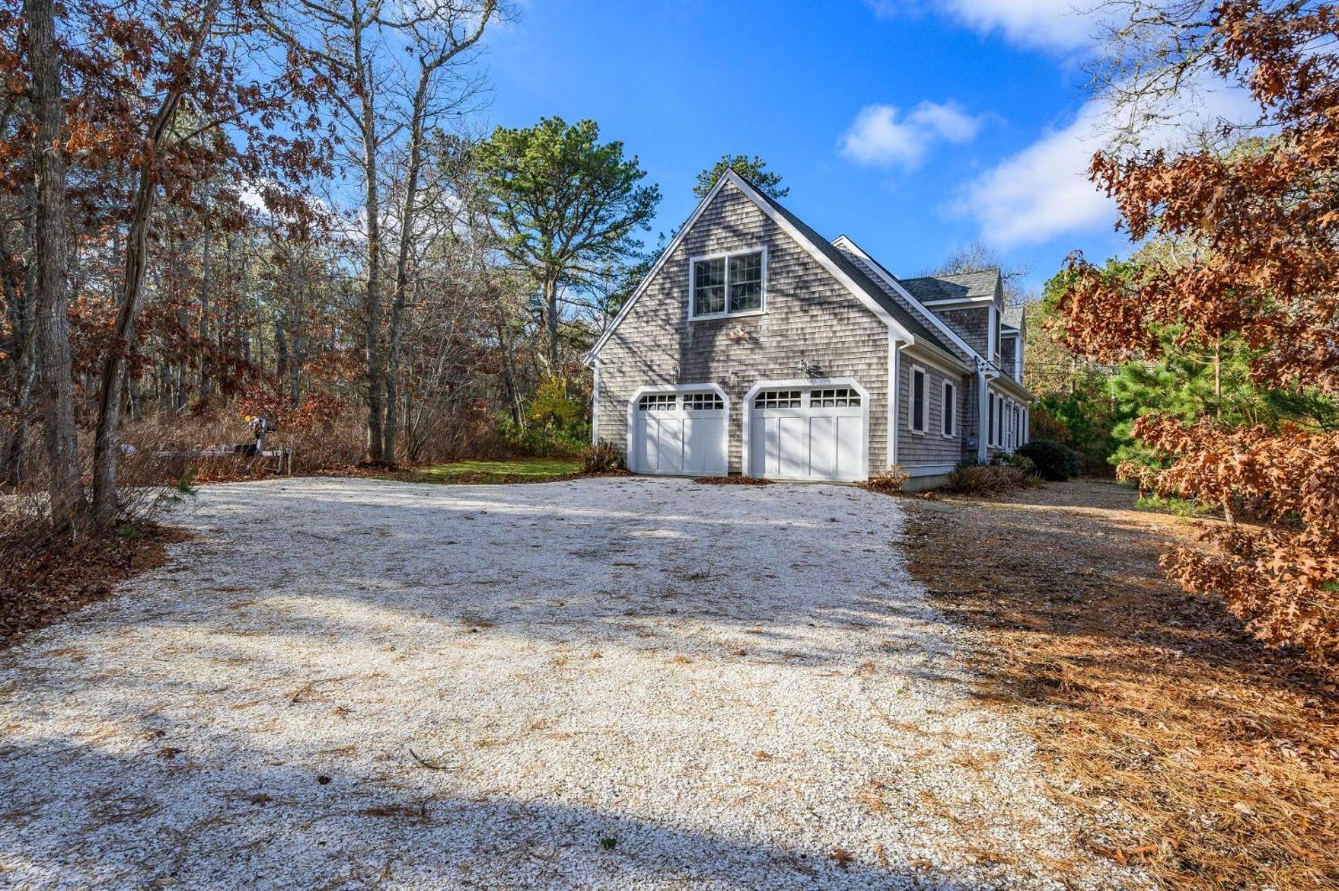 195 Long Pond Drive Harwich Cape Cod - Cape Time