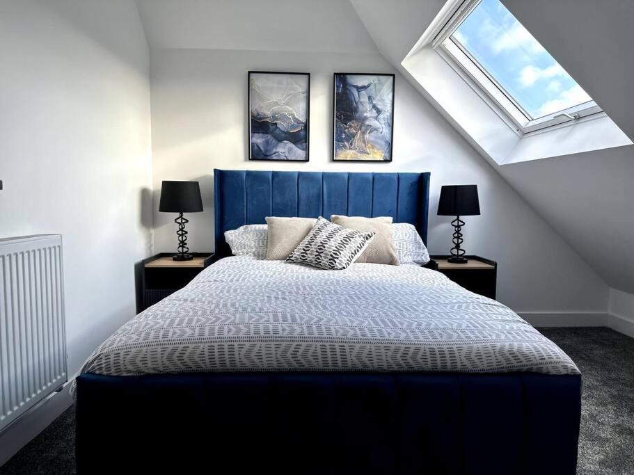 Brand new modern Cheltenham home