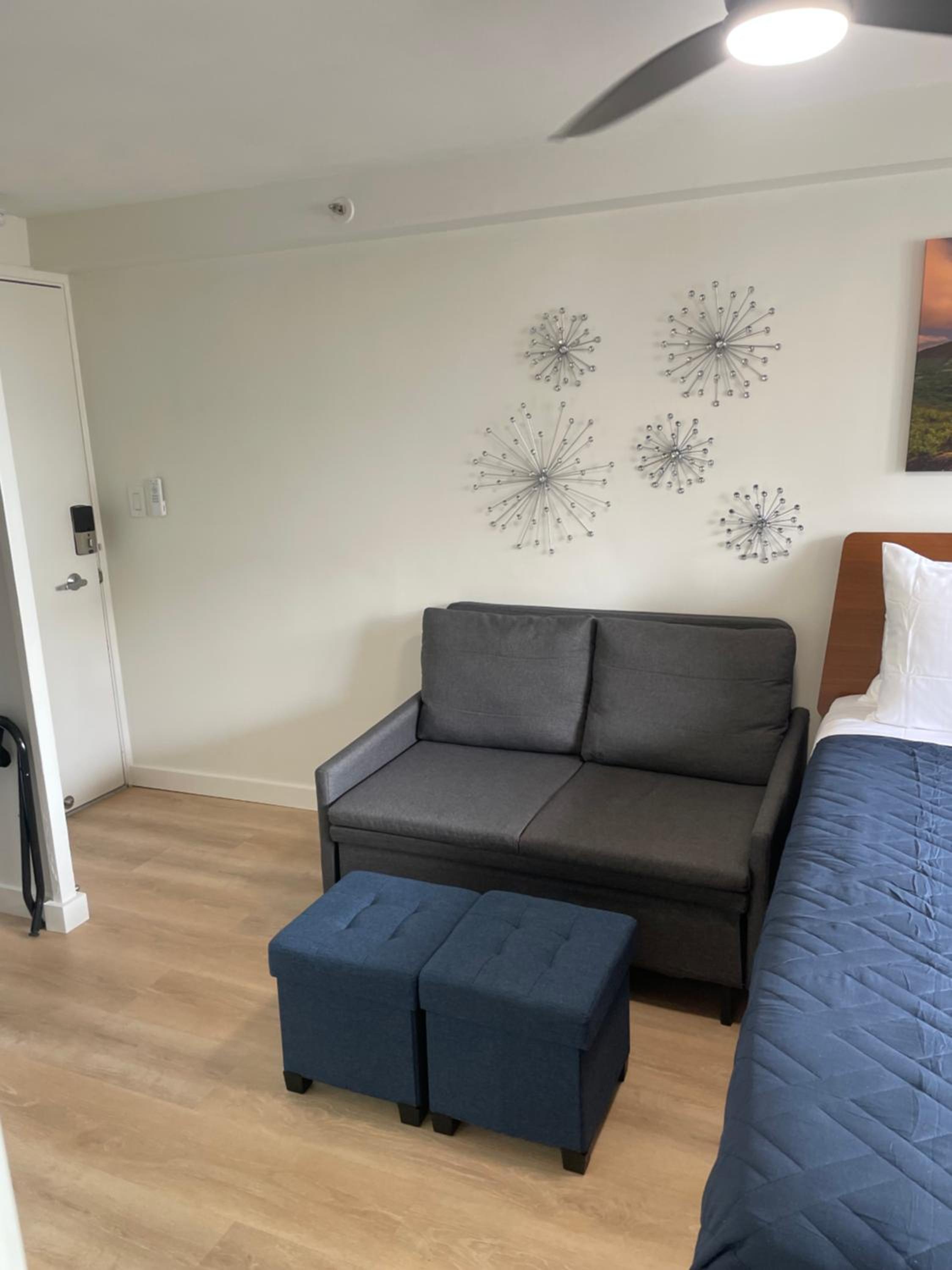 Contemporary Ocean View Suite - Heart of Waikiki!: hotel room photo