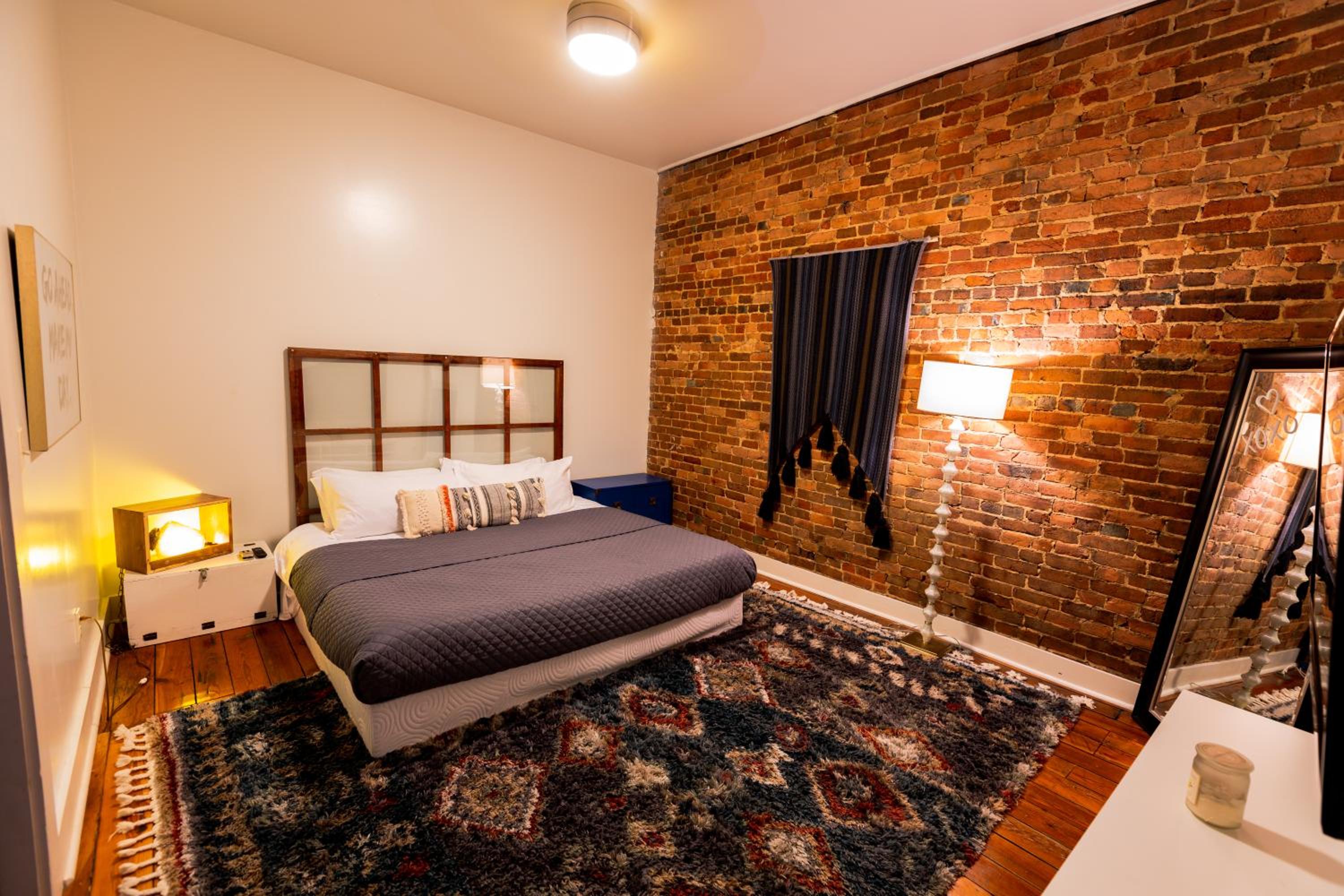 Springfield Vacations - The Boho Loft - Property Image 5