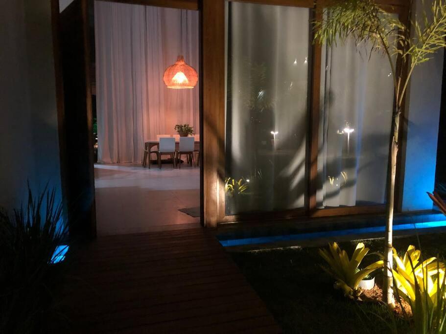 Casa Garden - Praia do Forte - 5 suítes com serviço de diarista incluso
