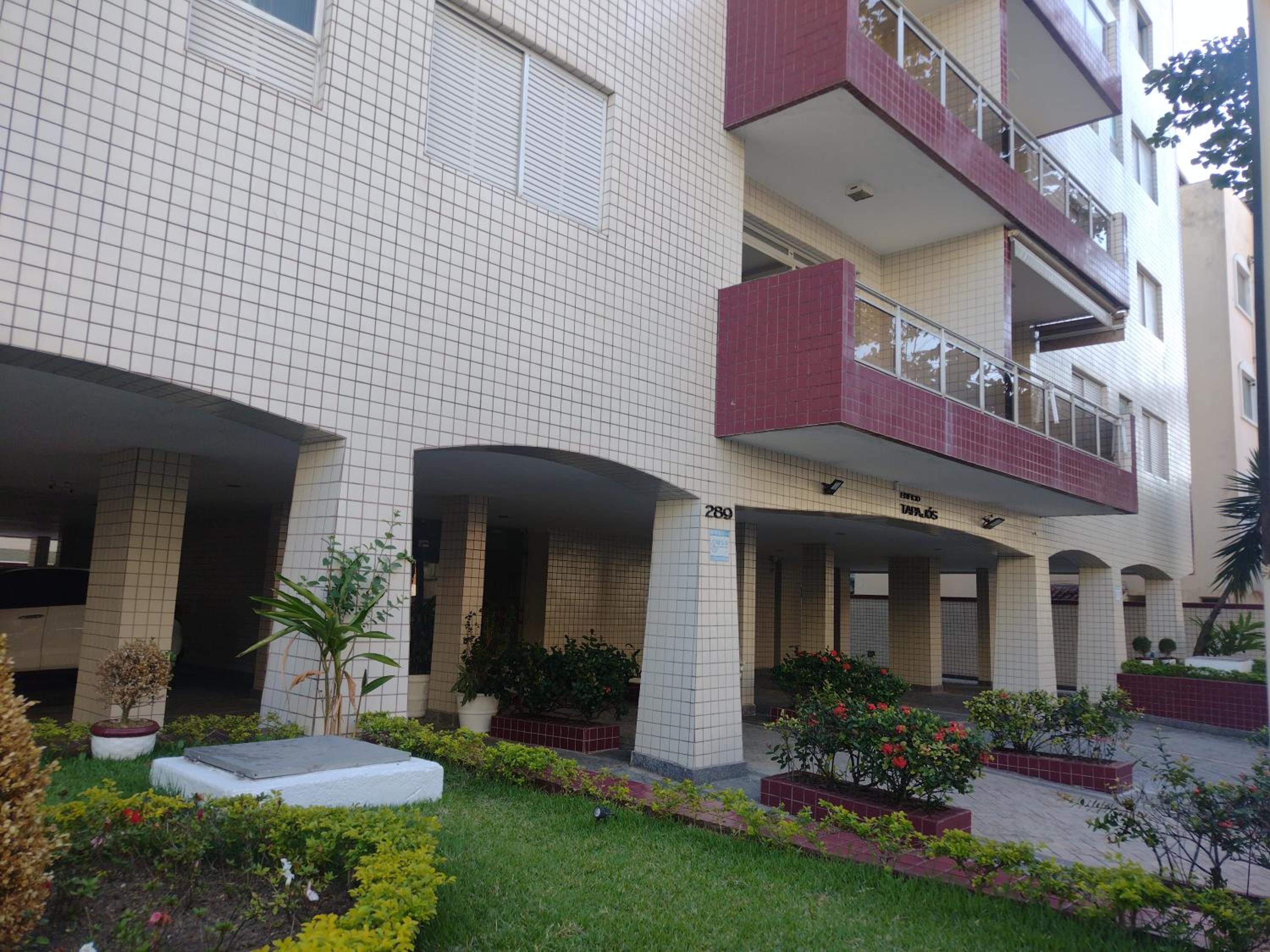 Apartamento amplo próximo a praia - Faça tudo a pé view 3