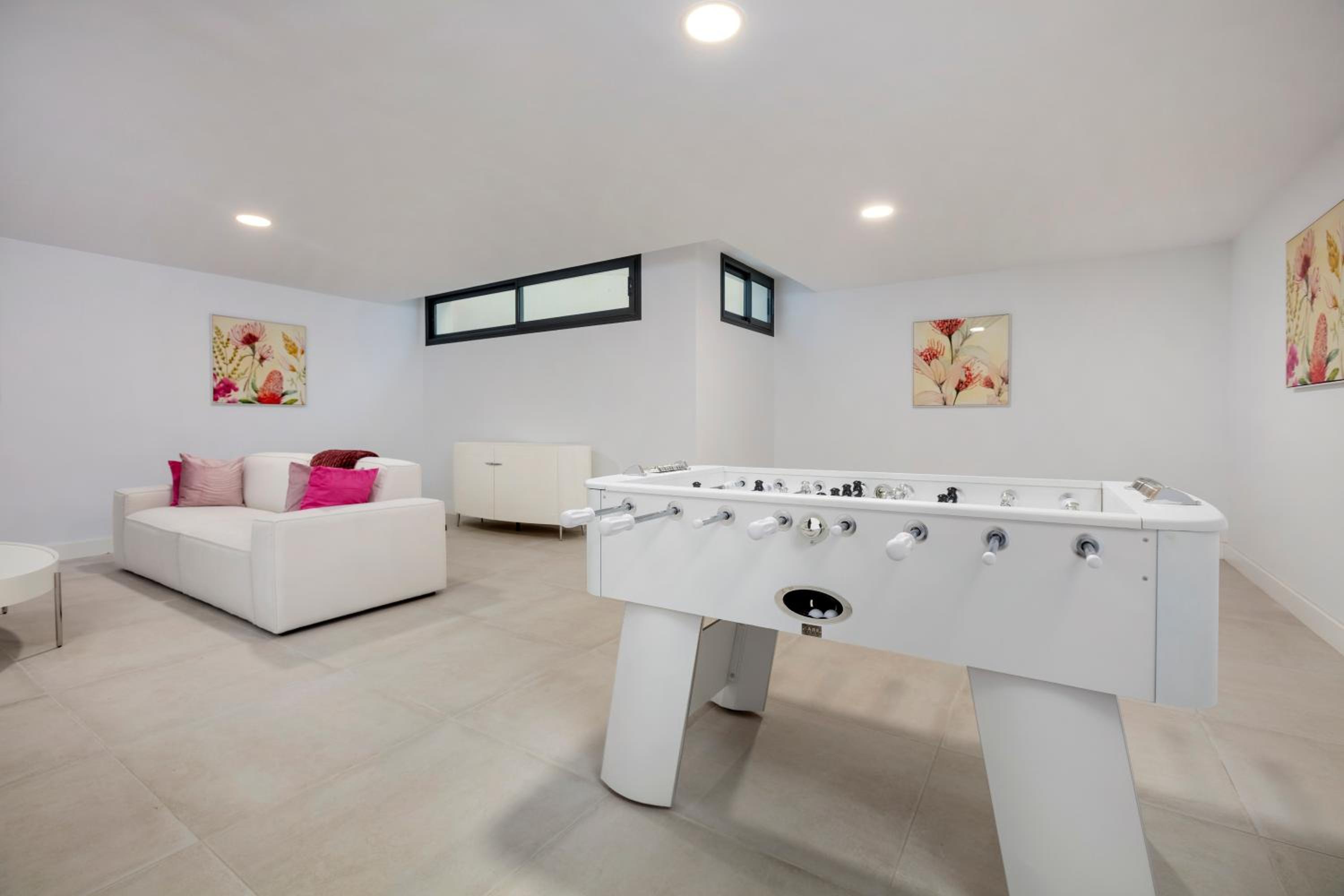 Marbella Vacations - The White House Marbella - Property Image 11