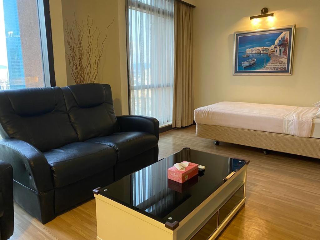 Quill Residence Service Suites By Low
