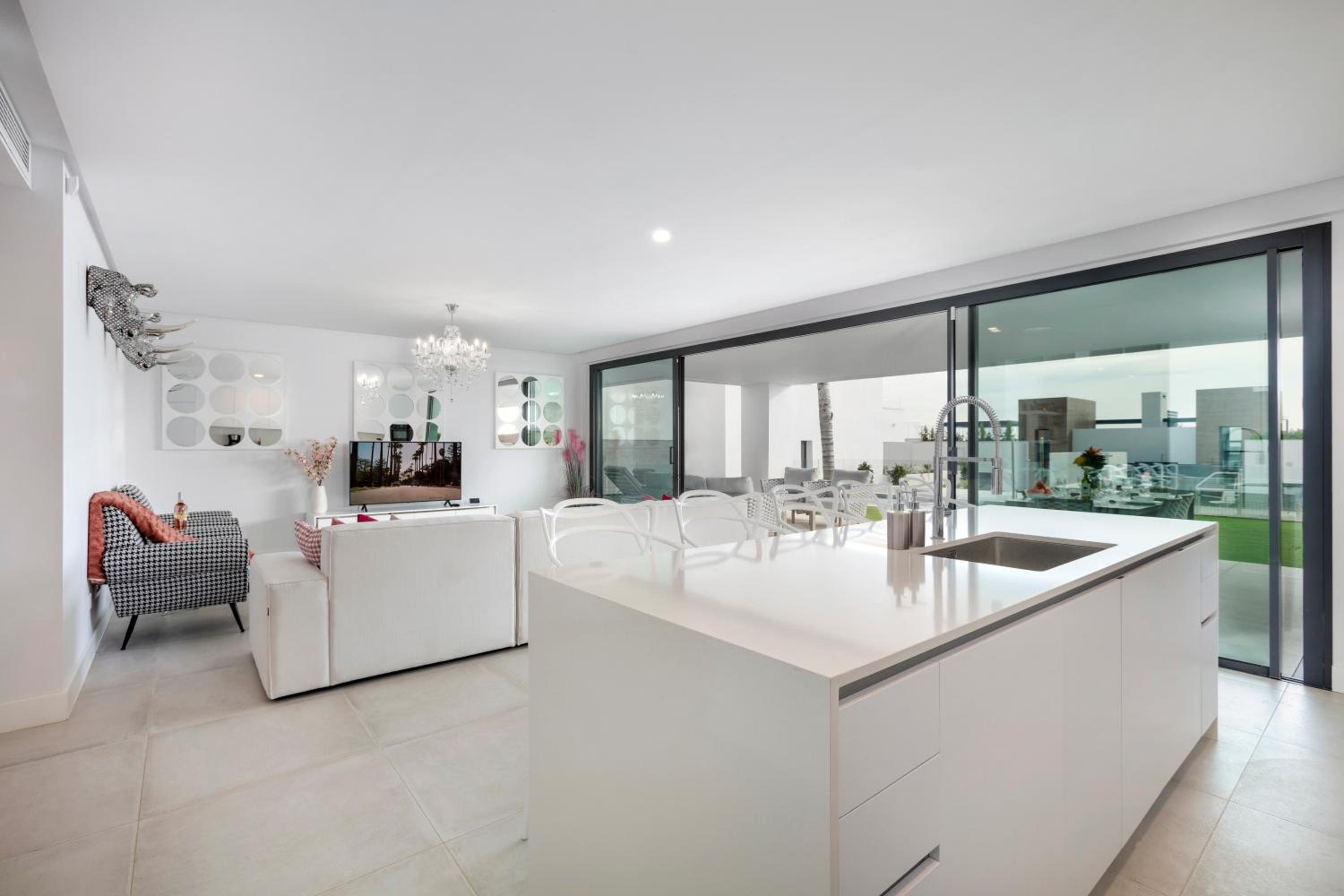 Marbella Vacations - The White House Marbella - Property Image 18