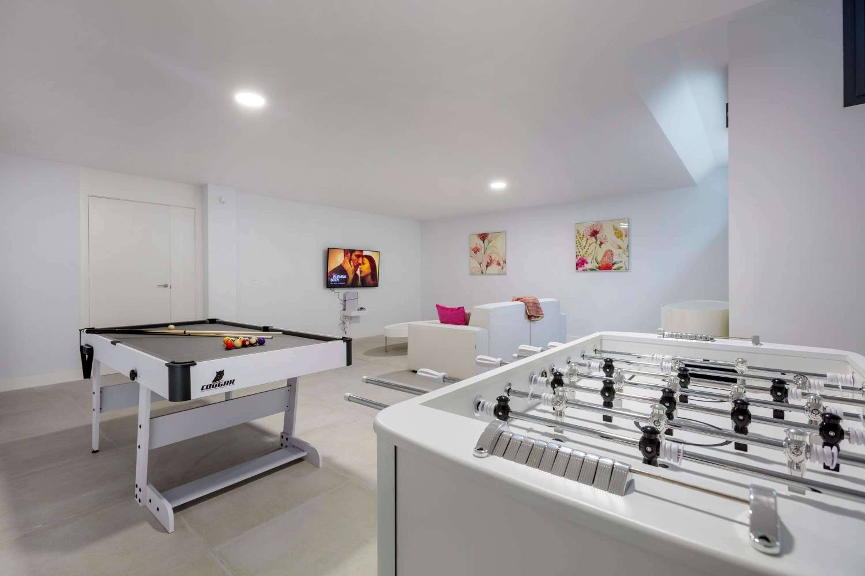 Marbella Vacations - The White House Marbella - Property Image 35