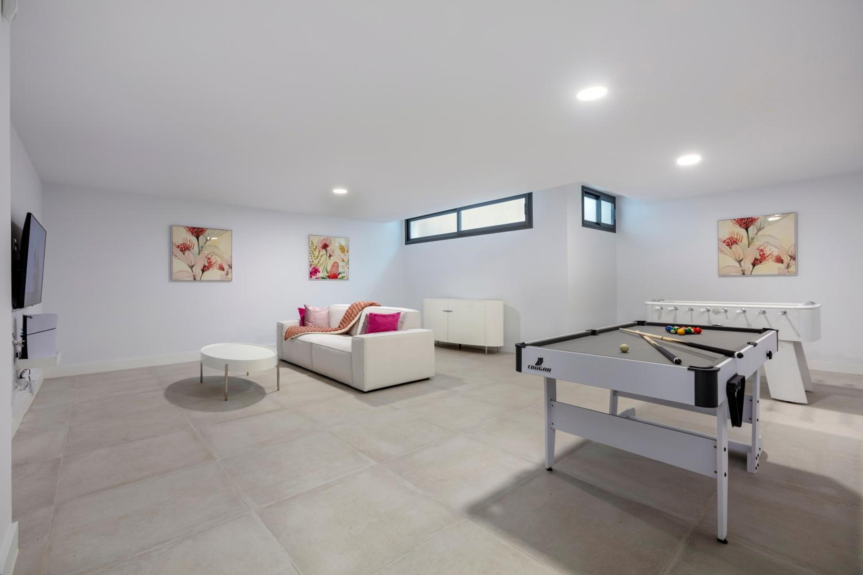 Marbella Vacations - The White House Marbella - Property Image 20
