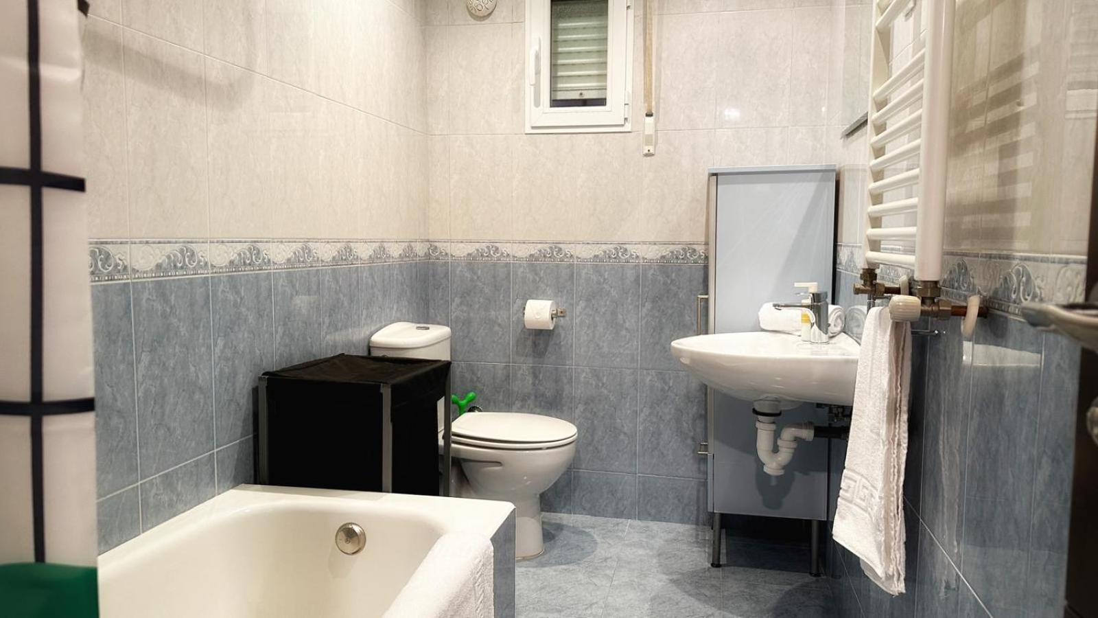 Tranquilo con Wifi y cercano al metro