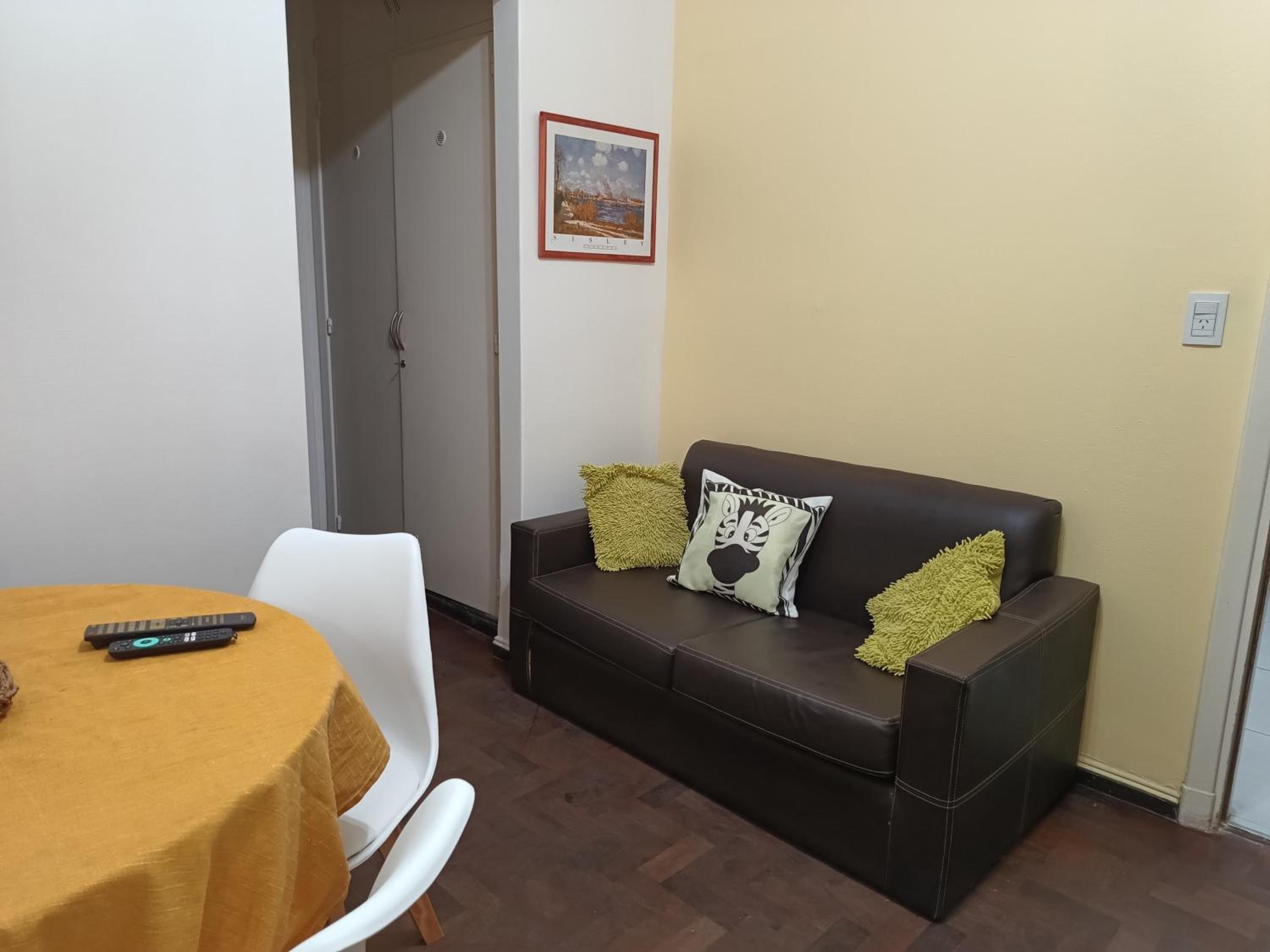 centro corrientes y brown 2 amb con dependencia 4 personas wifi cable RESERVA con seña EXC ESTADO