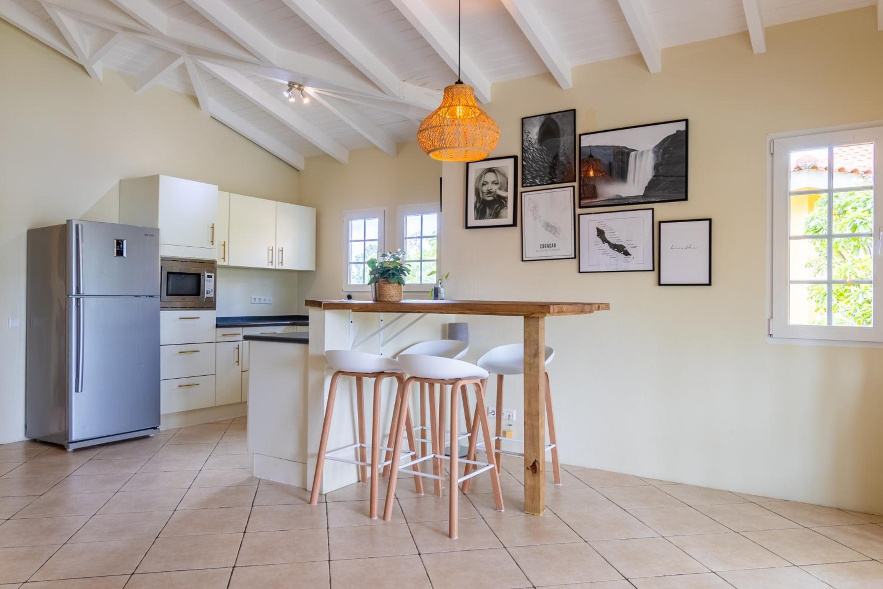 Jasmins Pikaflor Penthouse Spanish Water Jan Thiel