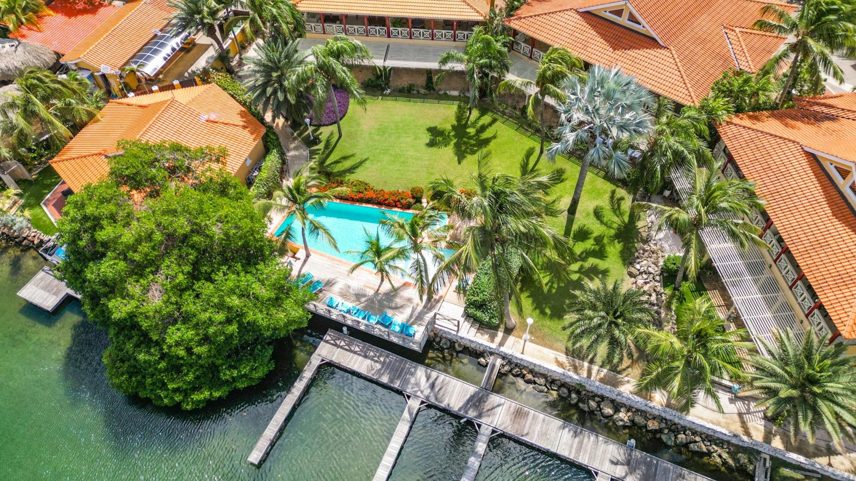 Jasmins Pikaflor Penthouse Spanish Water Jan Thiel