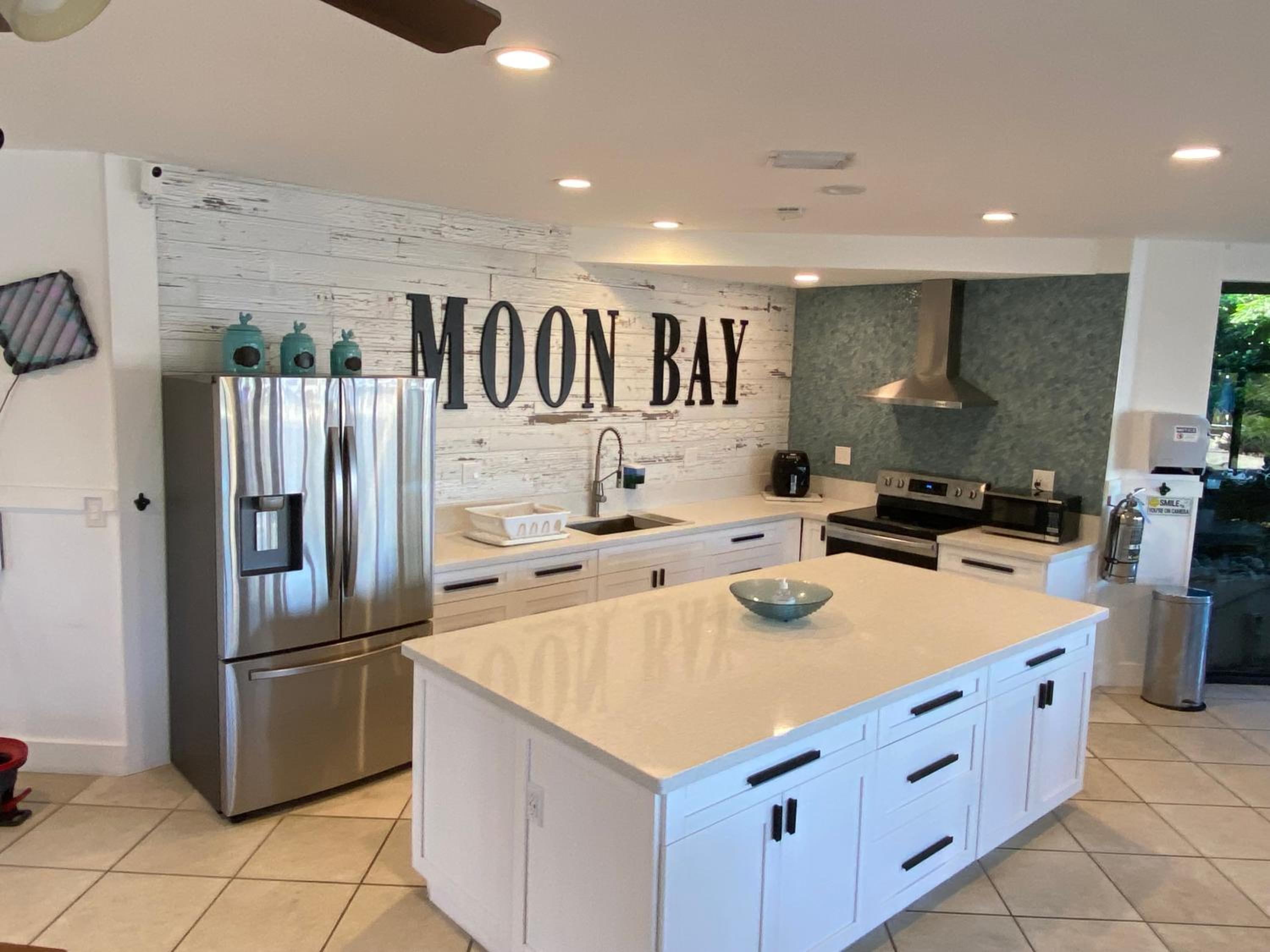 Moon Bay Condo, Paradise Found! Heated pool, boat slip, resort amenities and concierge services available! view 3