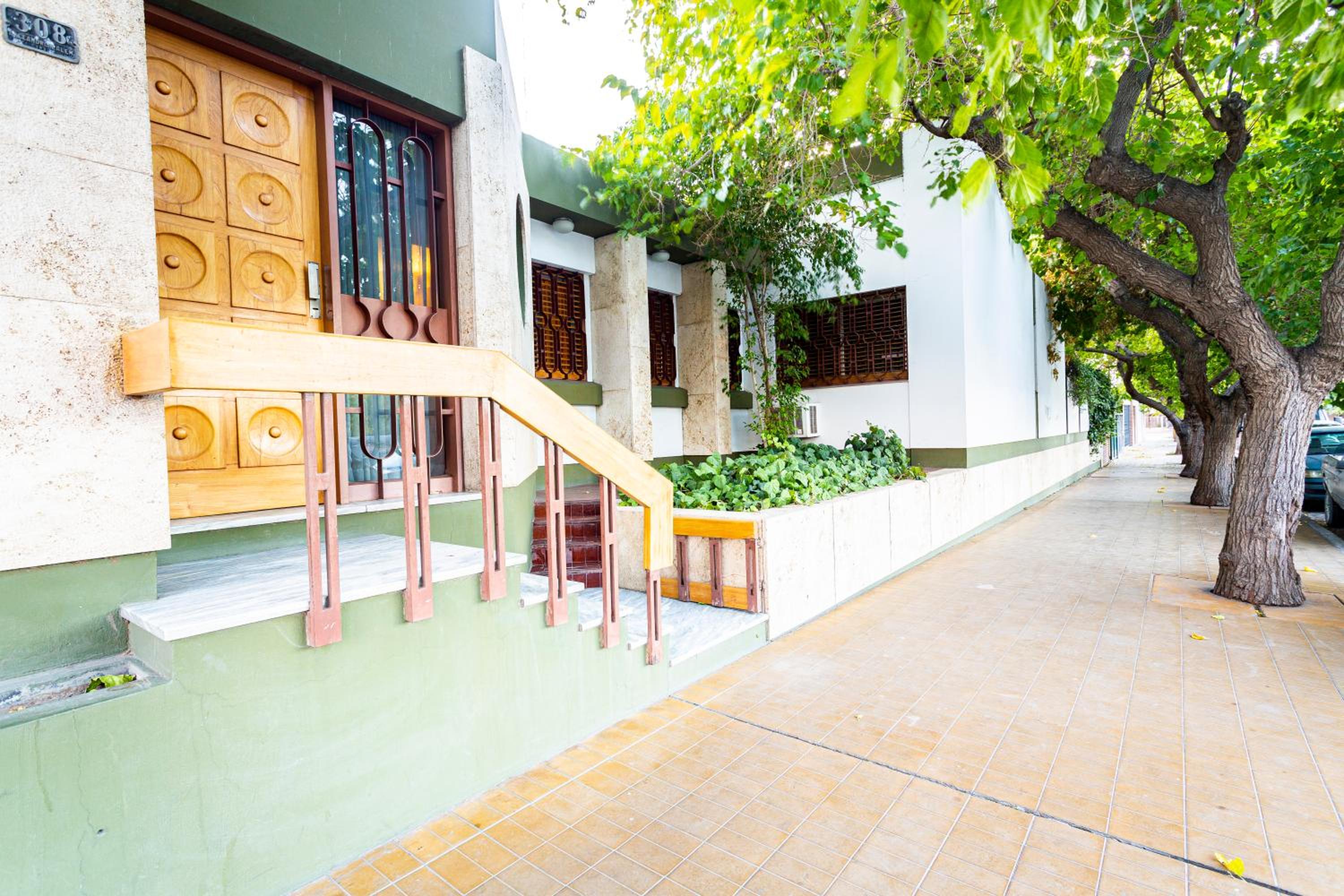 Casa Grande con estacionamiento