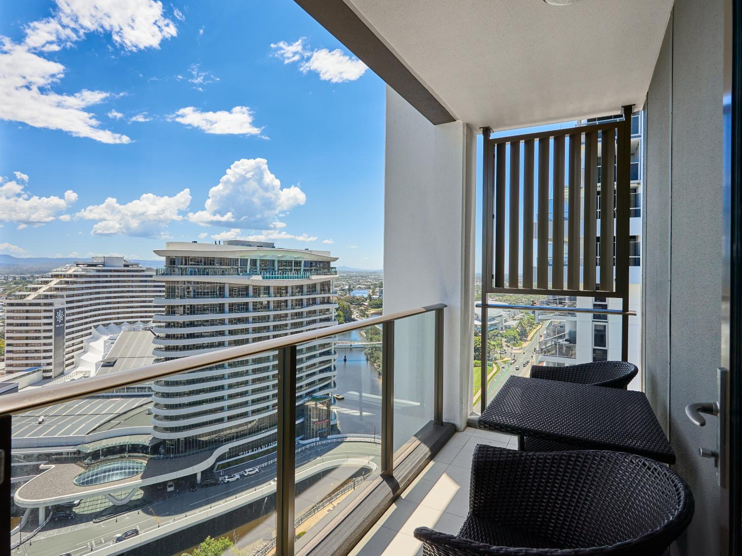 Convenient Located 2 Bedroom Apartment Next to Casino